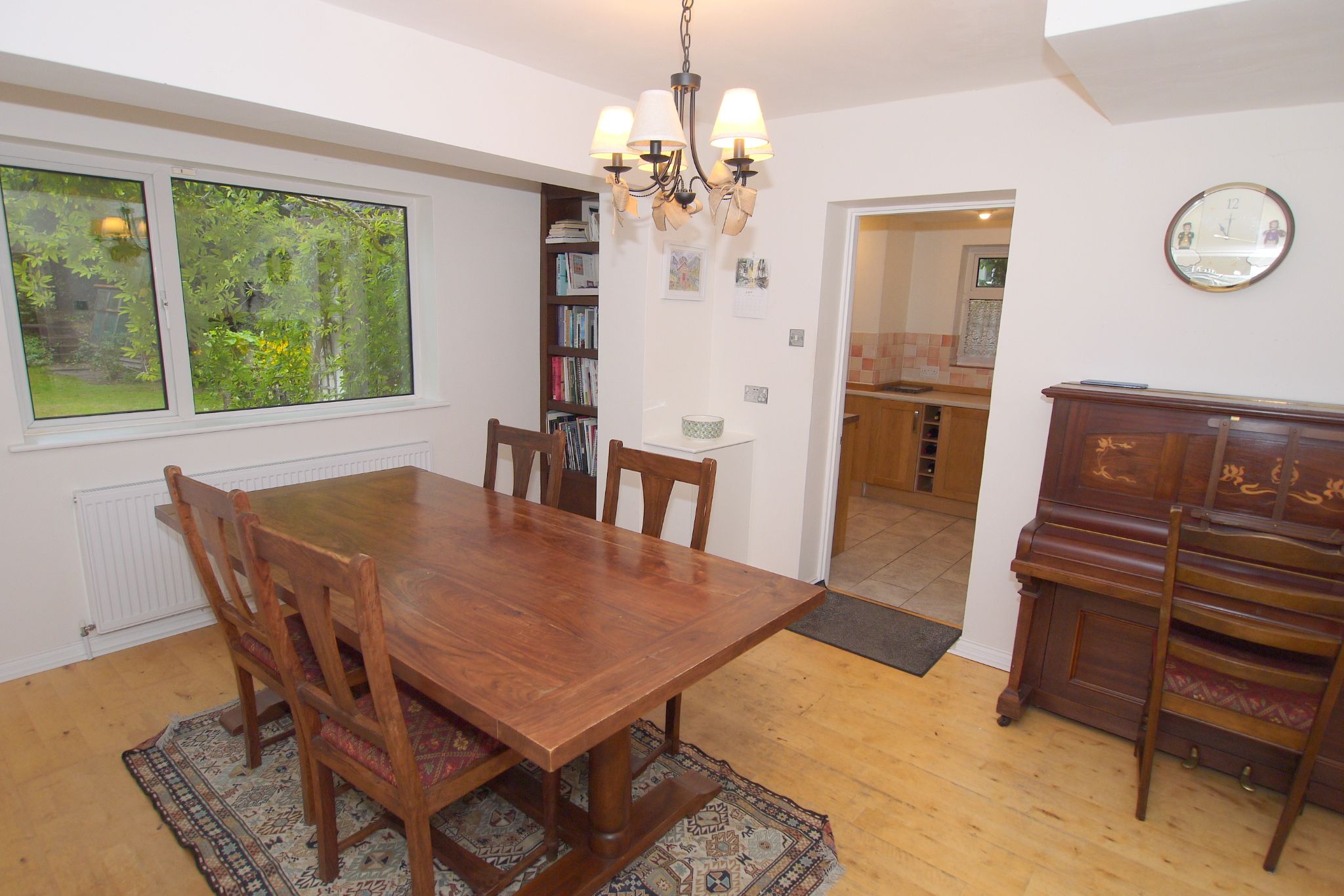 4 bedroom detached house Sold in Sevenoaks - Photograph 2