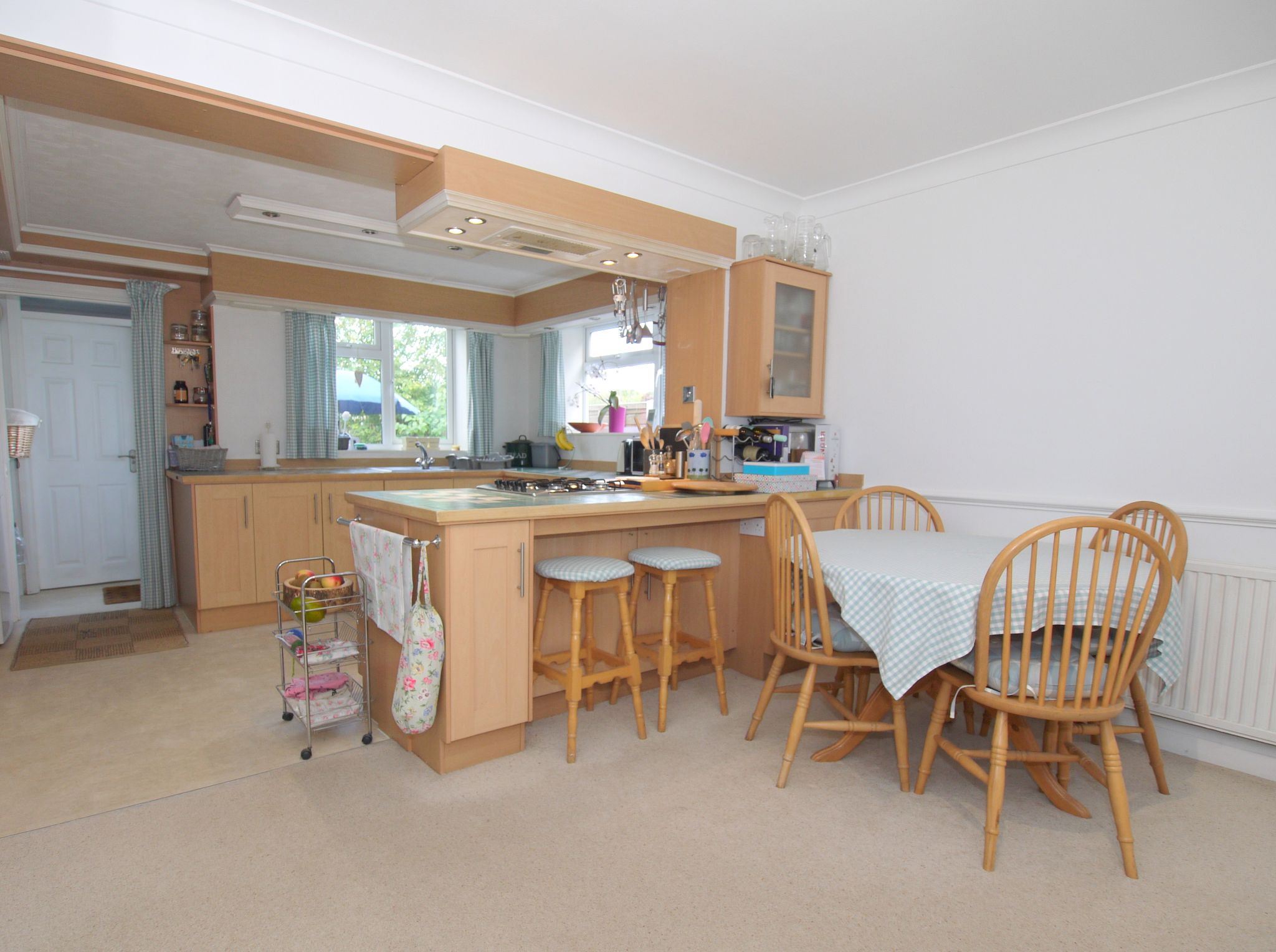 2 bedroom semi-detached house Sold in Sevenoaks - Photograph 3
