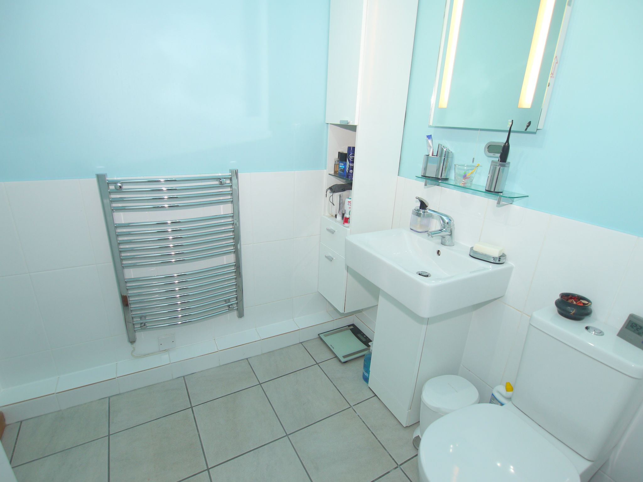 2 bedroom detached bungalow Sold in Sevenoaks - Photograph 8