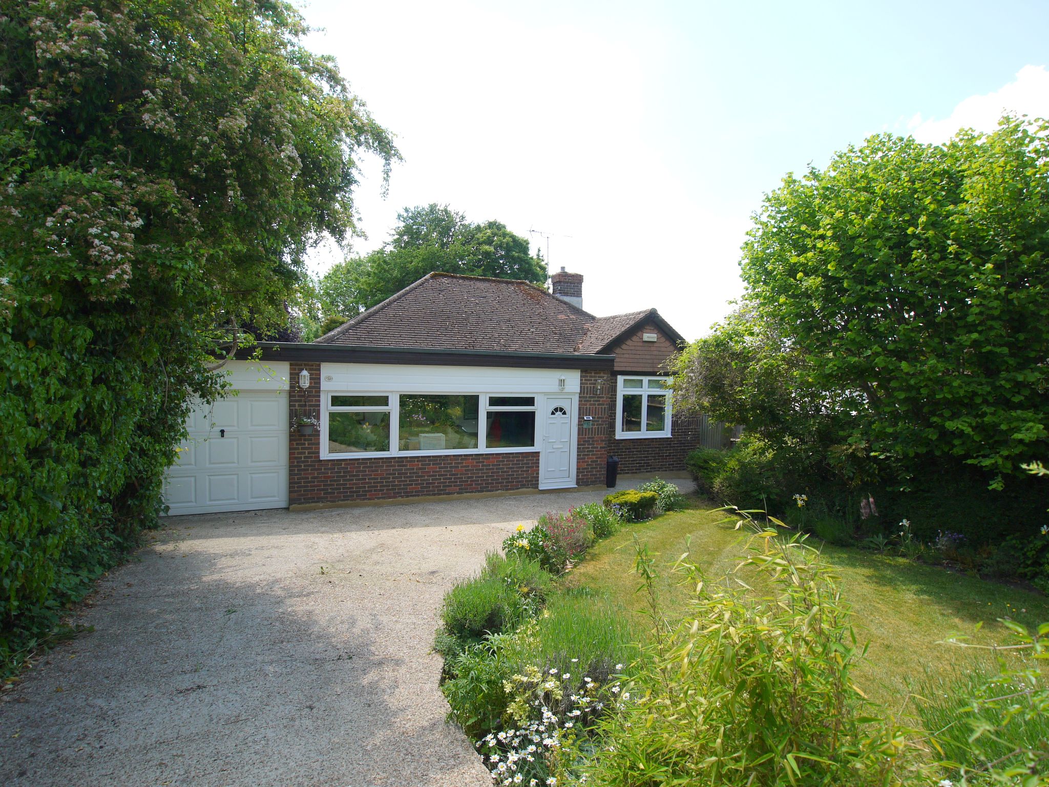 2 bedroom detached bungalow Sold in Sevenoaks - Photograph 1