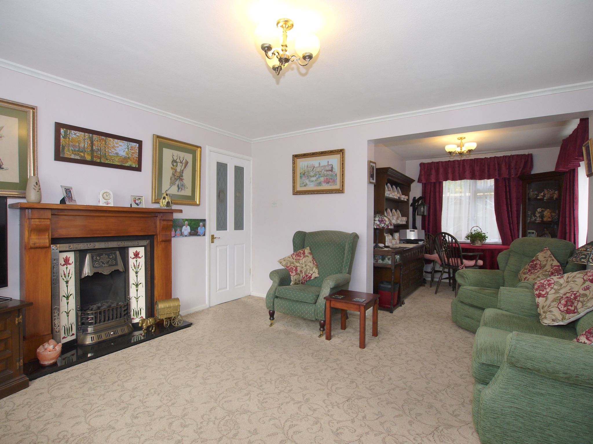 2 bedroom ground floor Sold in Sevenoaks - Photograph 3