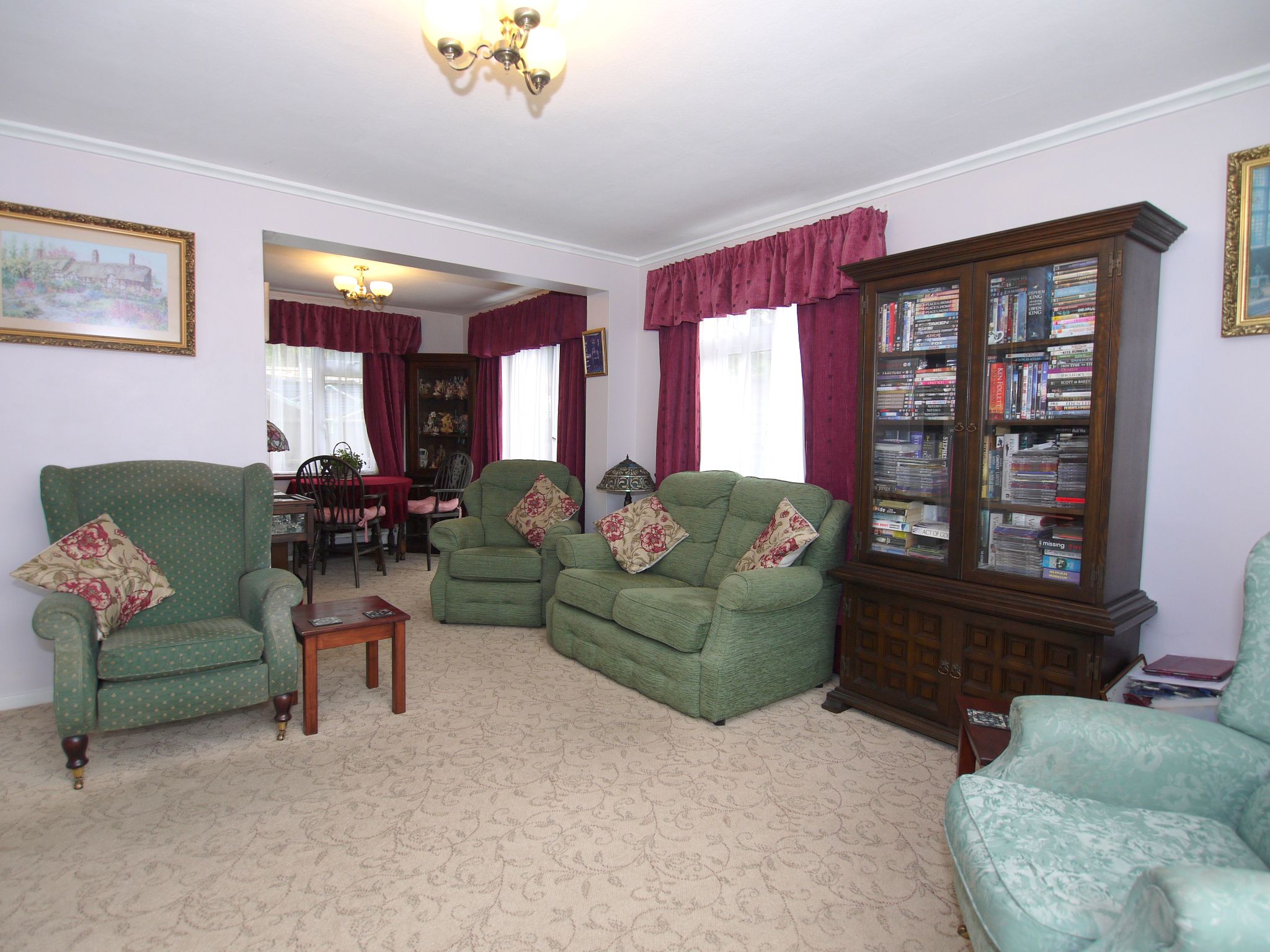 2 bedroom ground floor Sold in Sevenoaks - Photograph 4