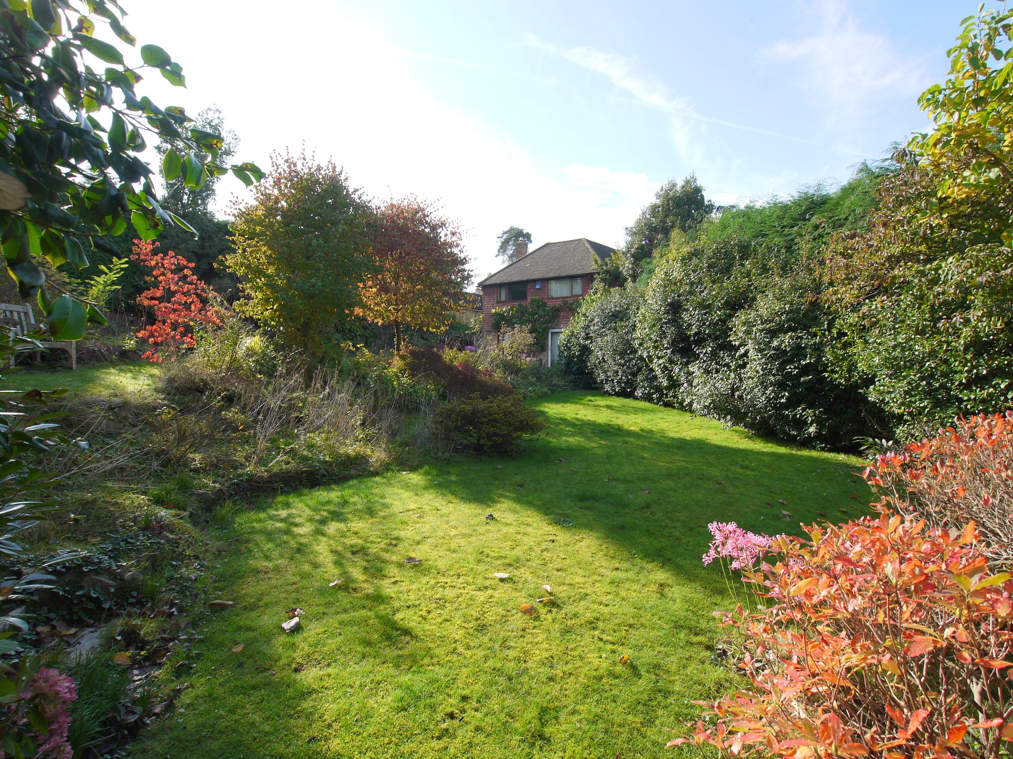 3 bedroom detached house Sold in Sevenoaks - Photograph 7