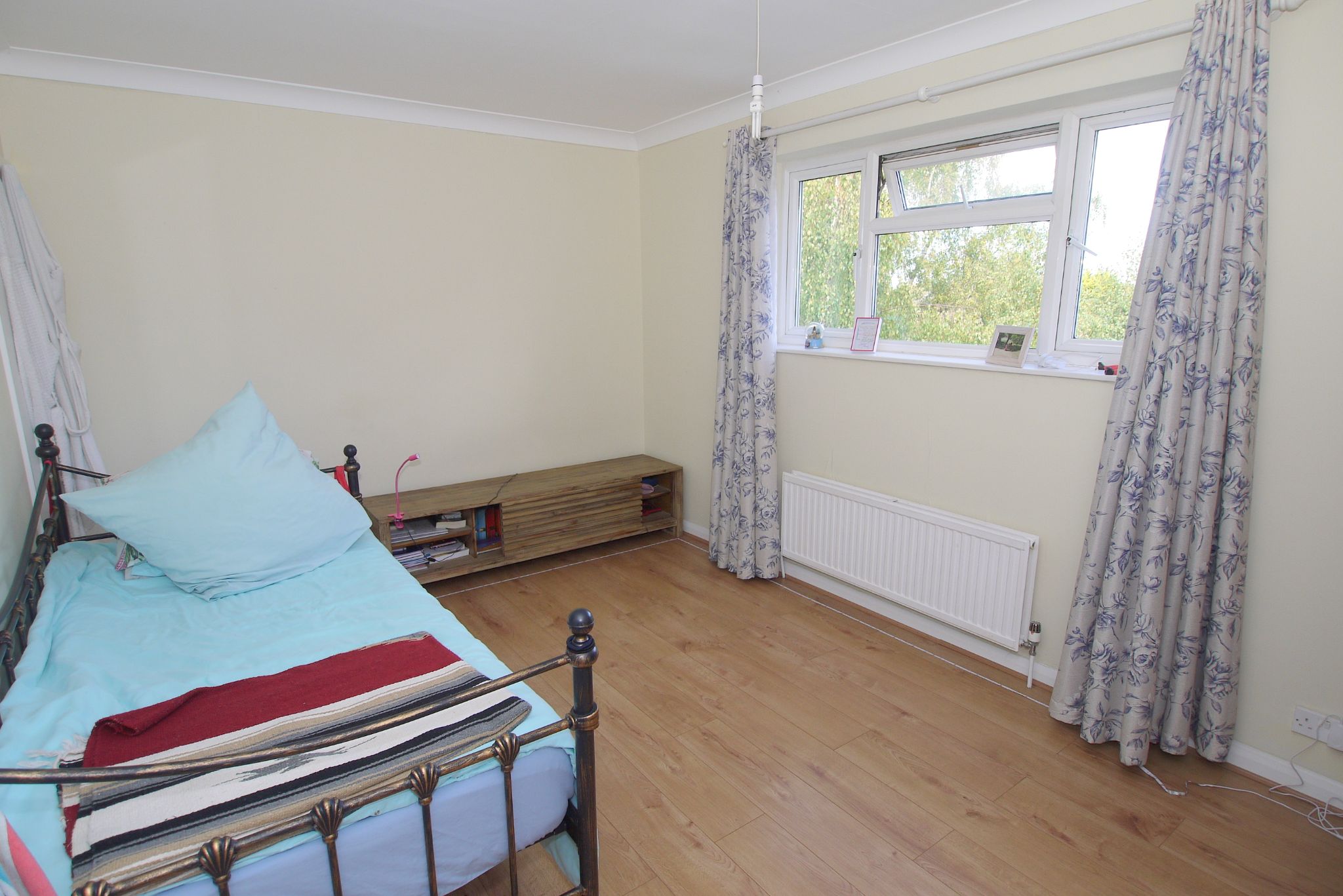 5 bedroom detached house Sold in Sevenoaks - Photograph 11
