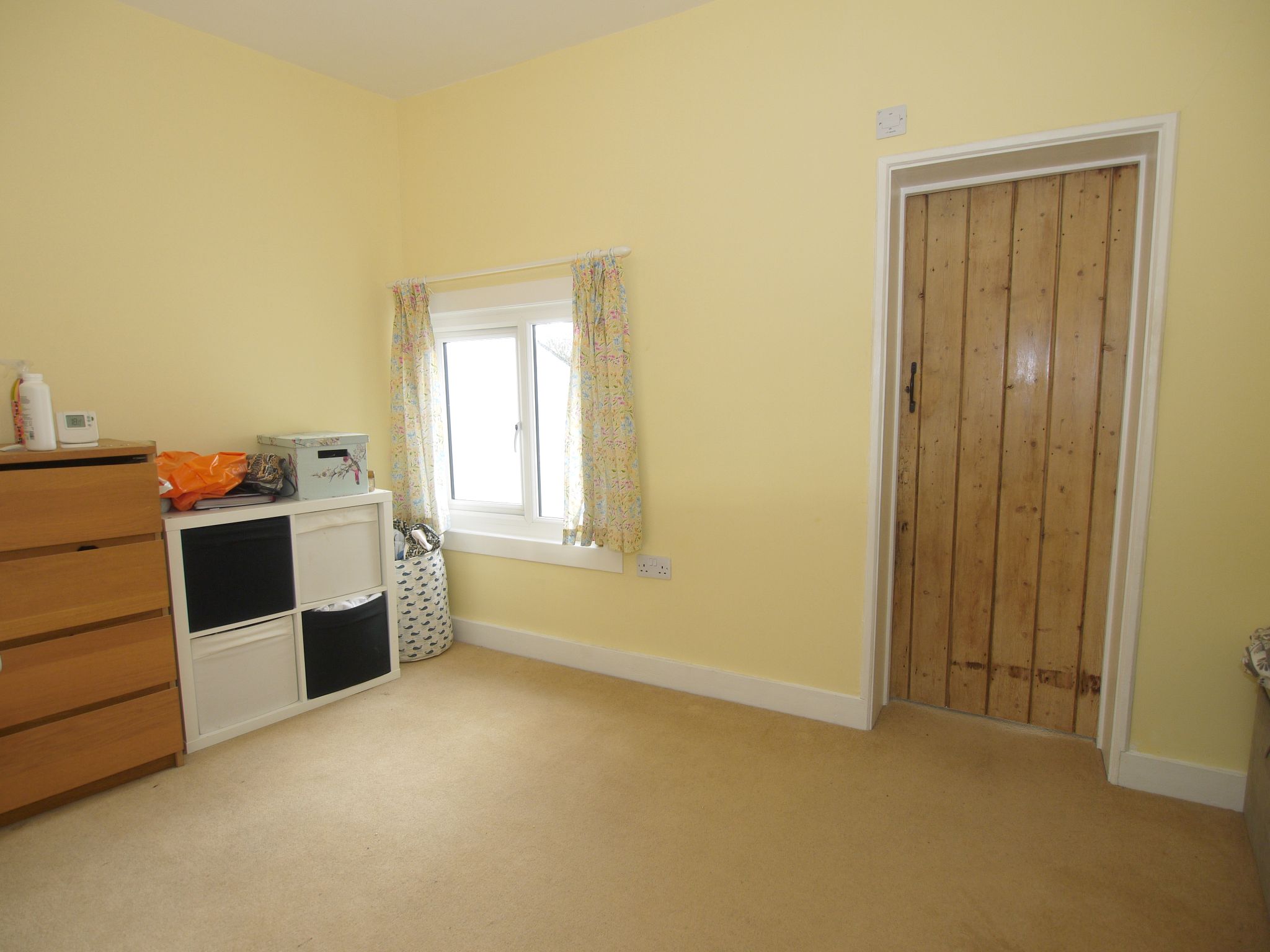 2 bedroom mid terraced house Sold in Sevenoaks - Photograph 6