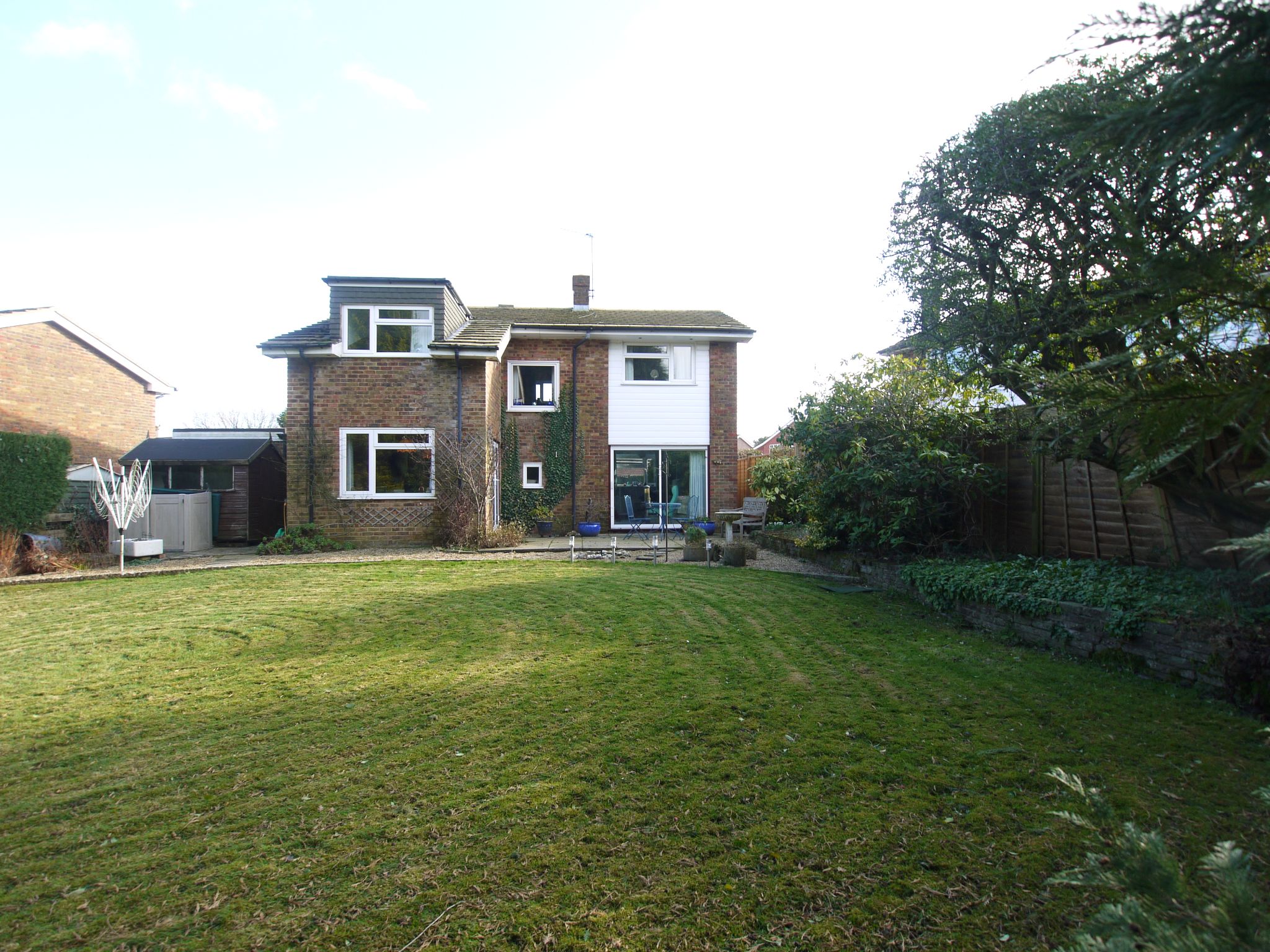 4 bedroom detached house Sold in Sevenoaks - Photograph 10