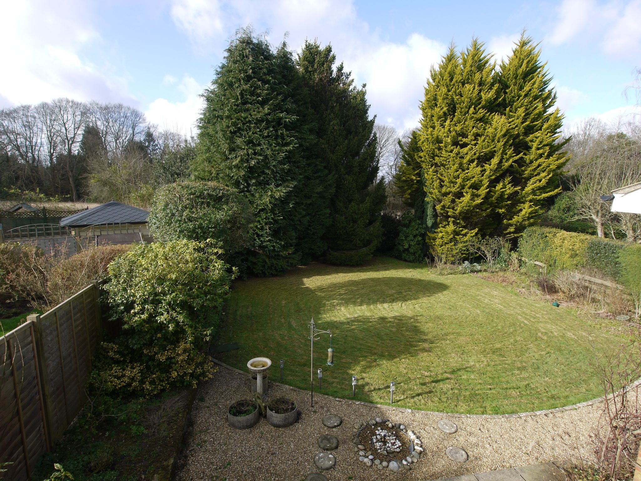 4 bedroom detached house Sold in Sevenoaks - Photograph 2