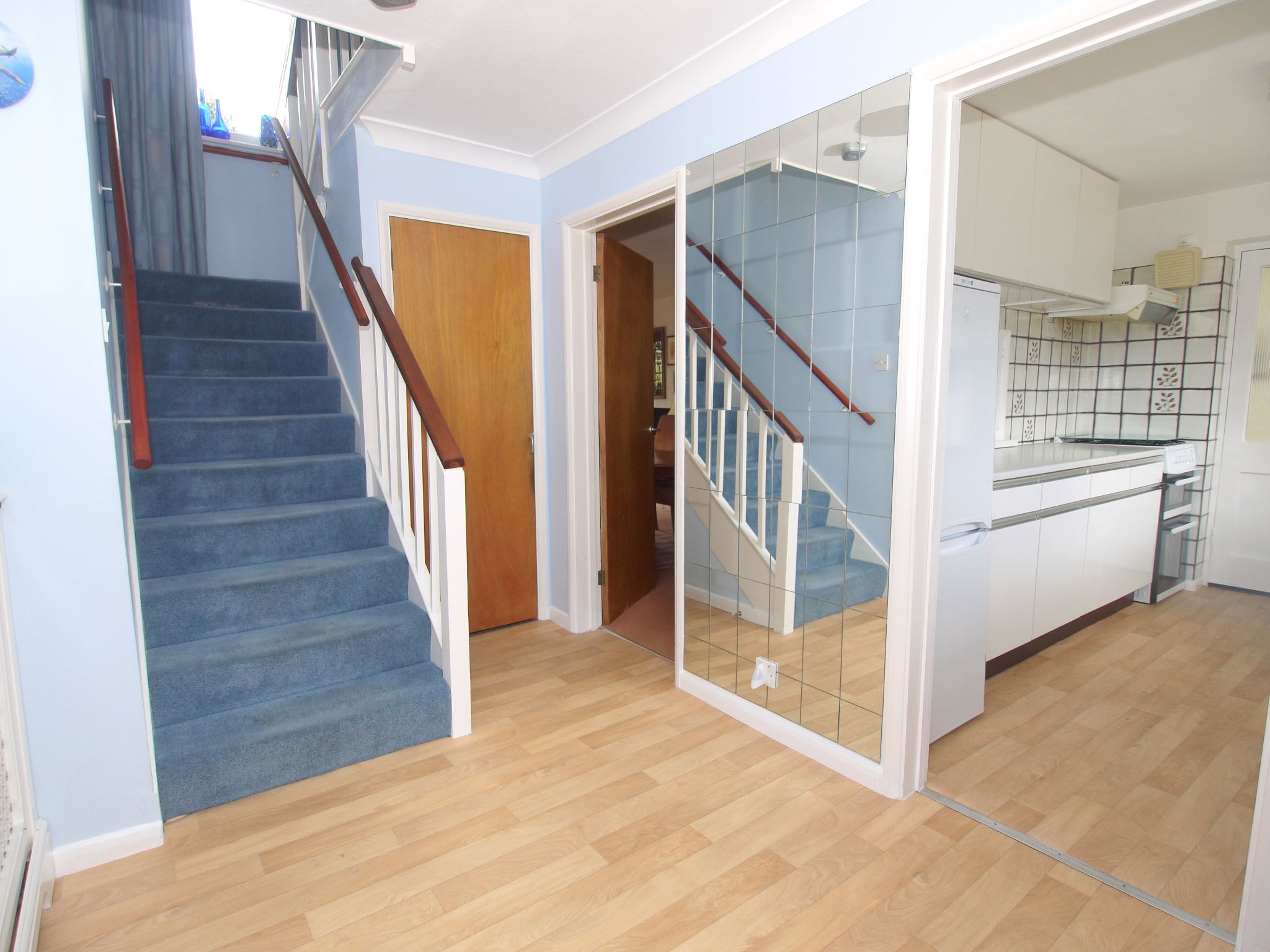 4 bedroom detached house Sold in Sevenoaks - Photograph 6