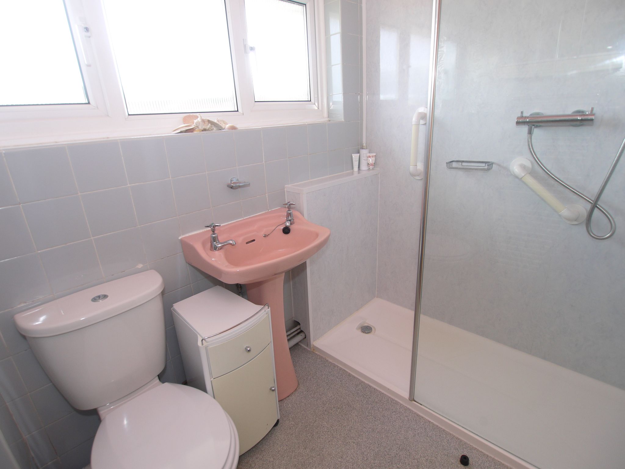 4 bedroom detached house Sold in Sevenoaks - Photograph 9