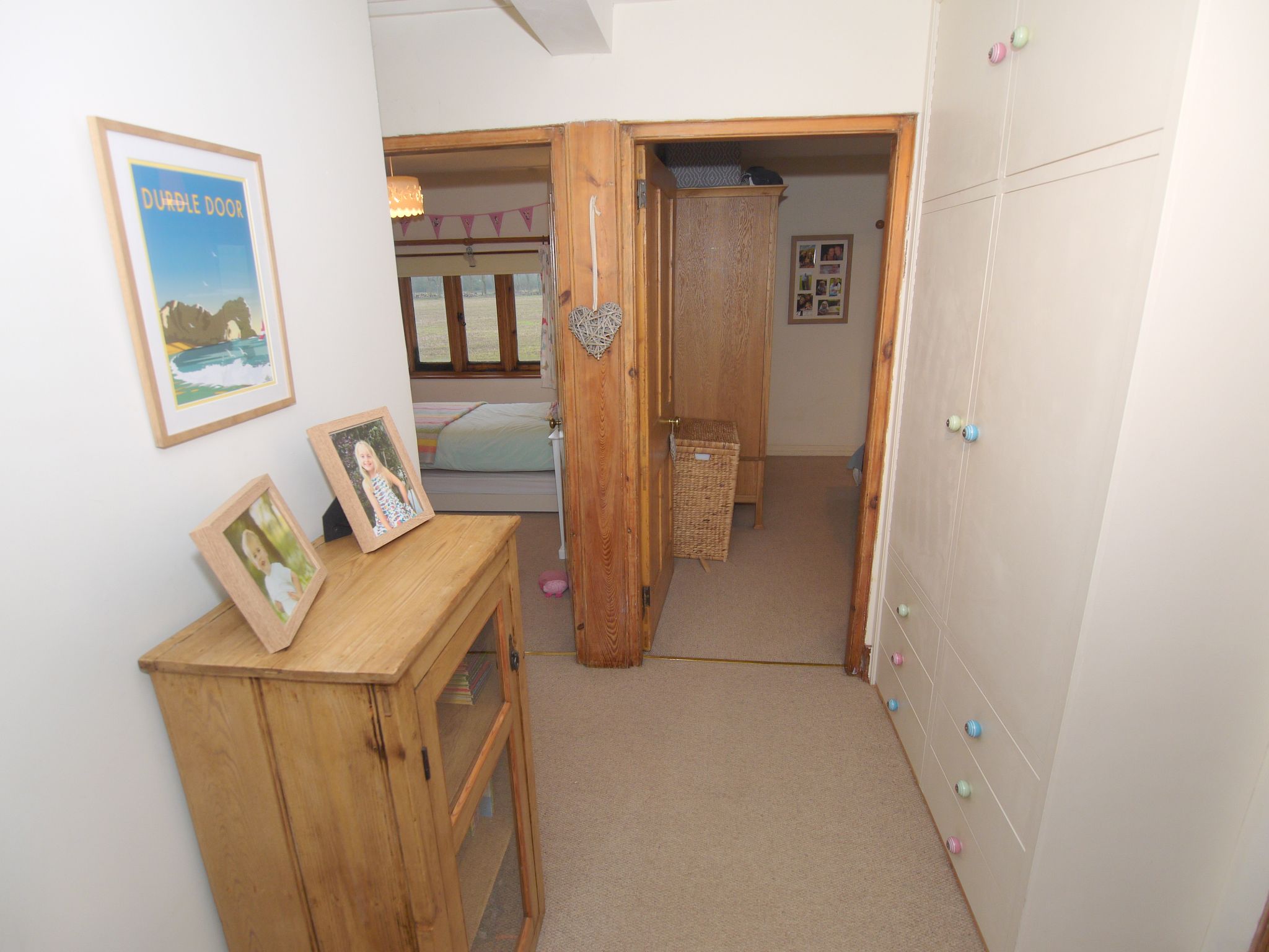 3 bedroom detached house Sold in Tonbridge - Photograph 12