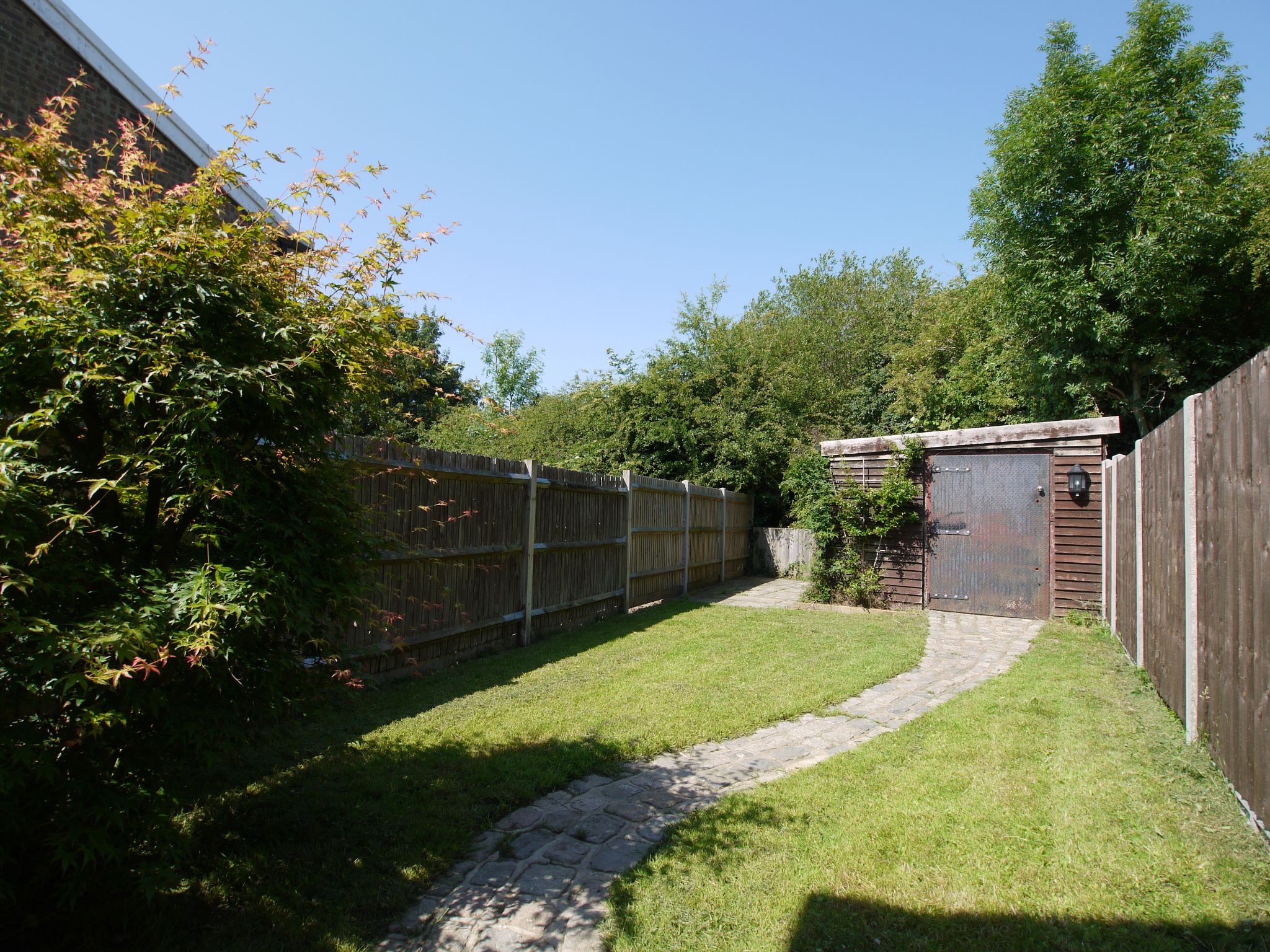2 bedroom apartment Sold in Sevenoaks - Photograph 9