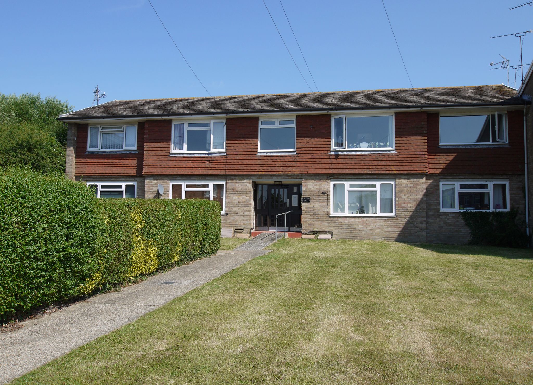 2 bedroom apartment Sold in Sevenoaks - Photograph 1