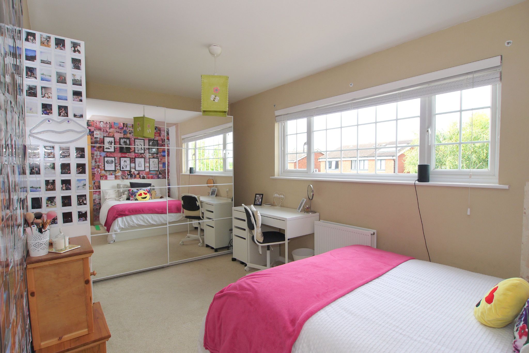 4 bedroom detached house Sold in Sevenoaks - Photograph 12