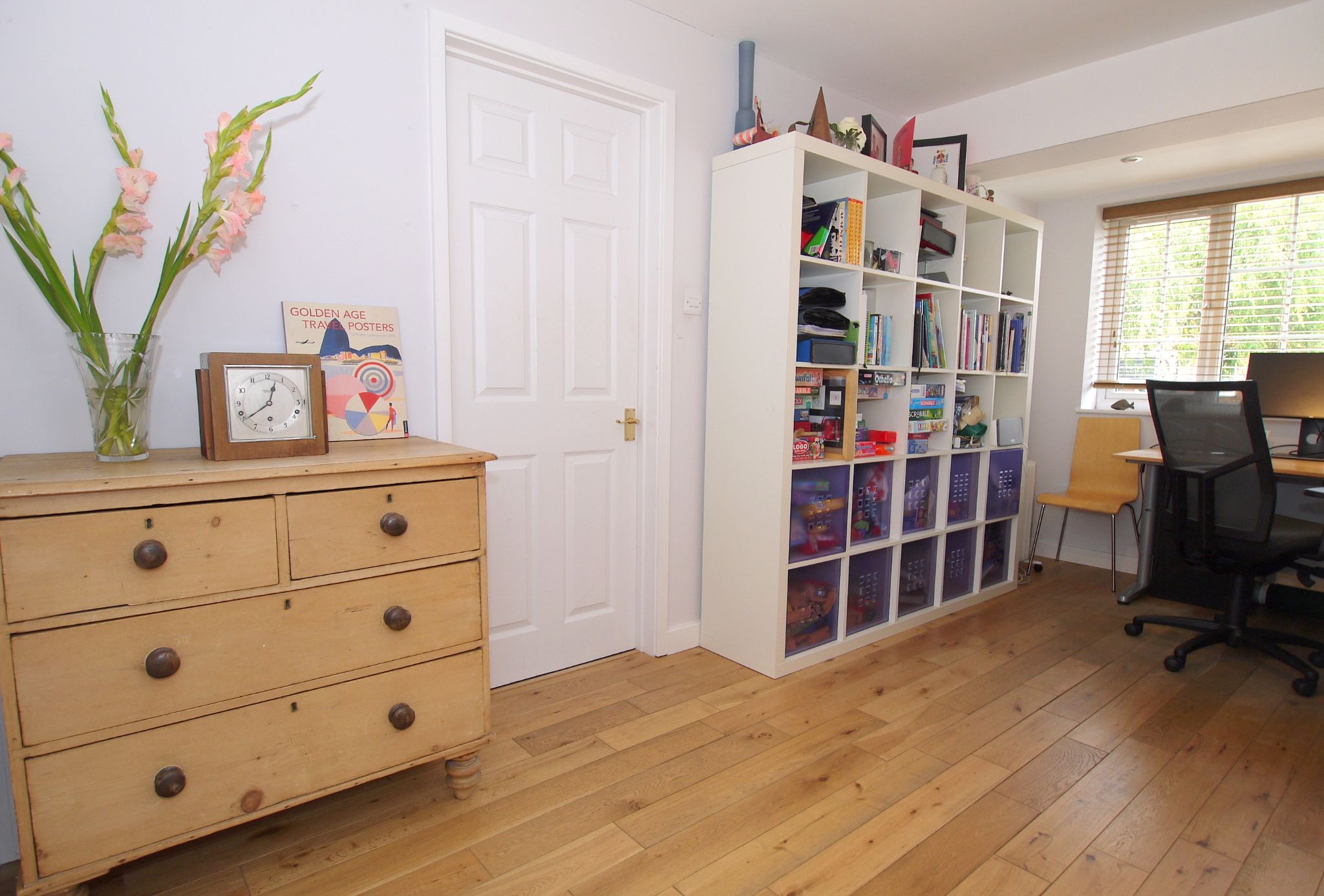 4 bedroom detached house Sold in Sevenoaks - Photograph 8