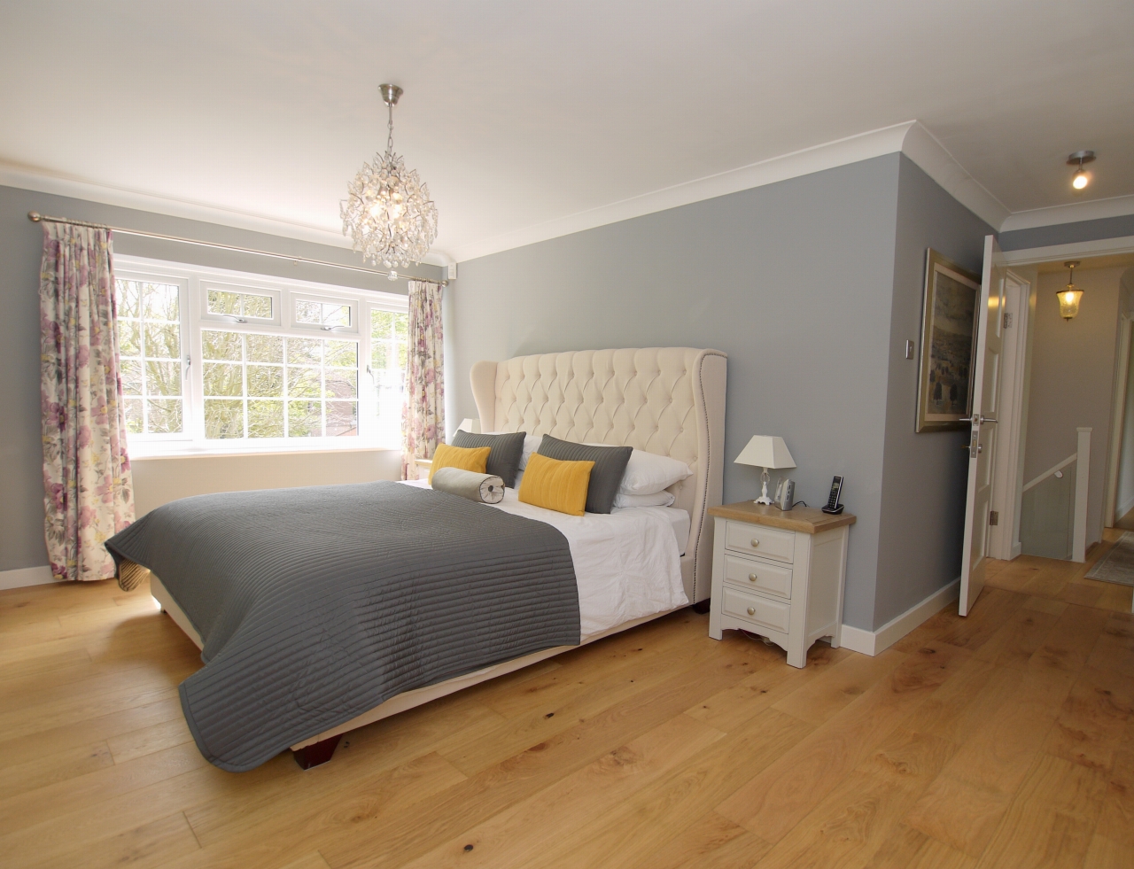 4 bedroom detached house Sold in Sevenoaks - Photograph 10
