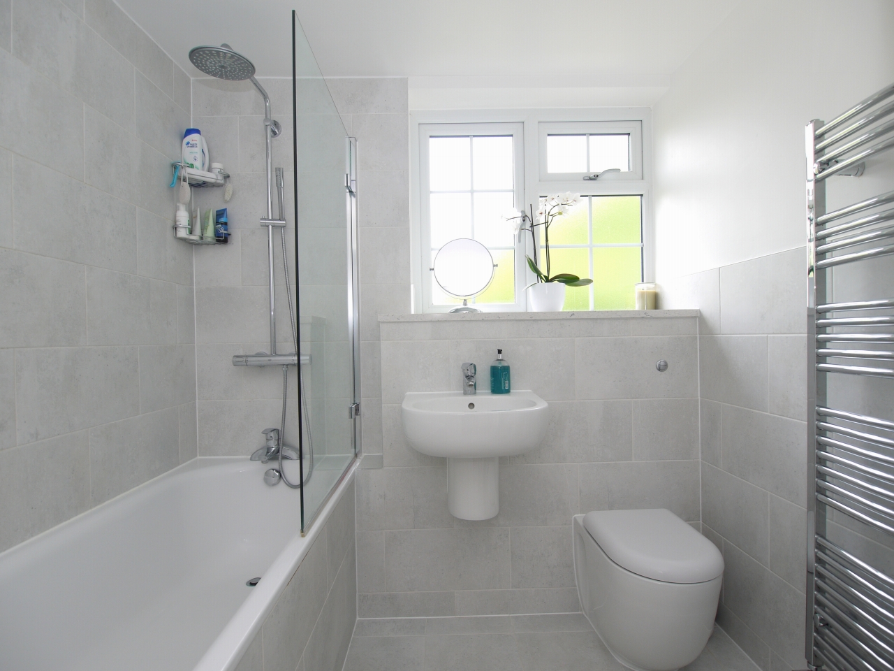 4 bedroom detached house Sold in Sevenoaks - Photograph 15
