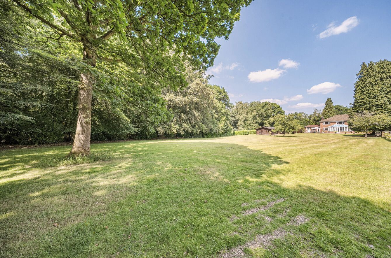 4 bedroom detached house SSTC in Knockholt - Photograph 14