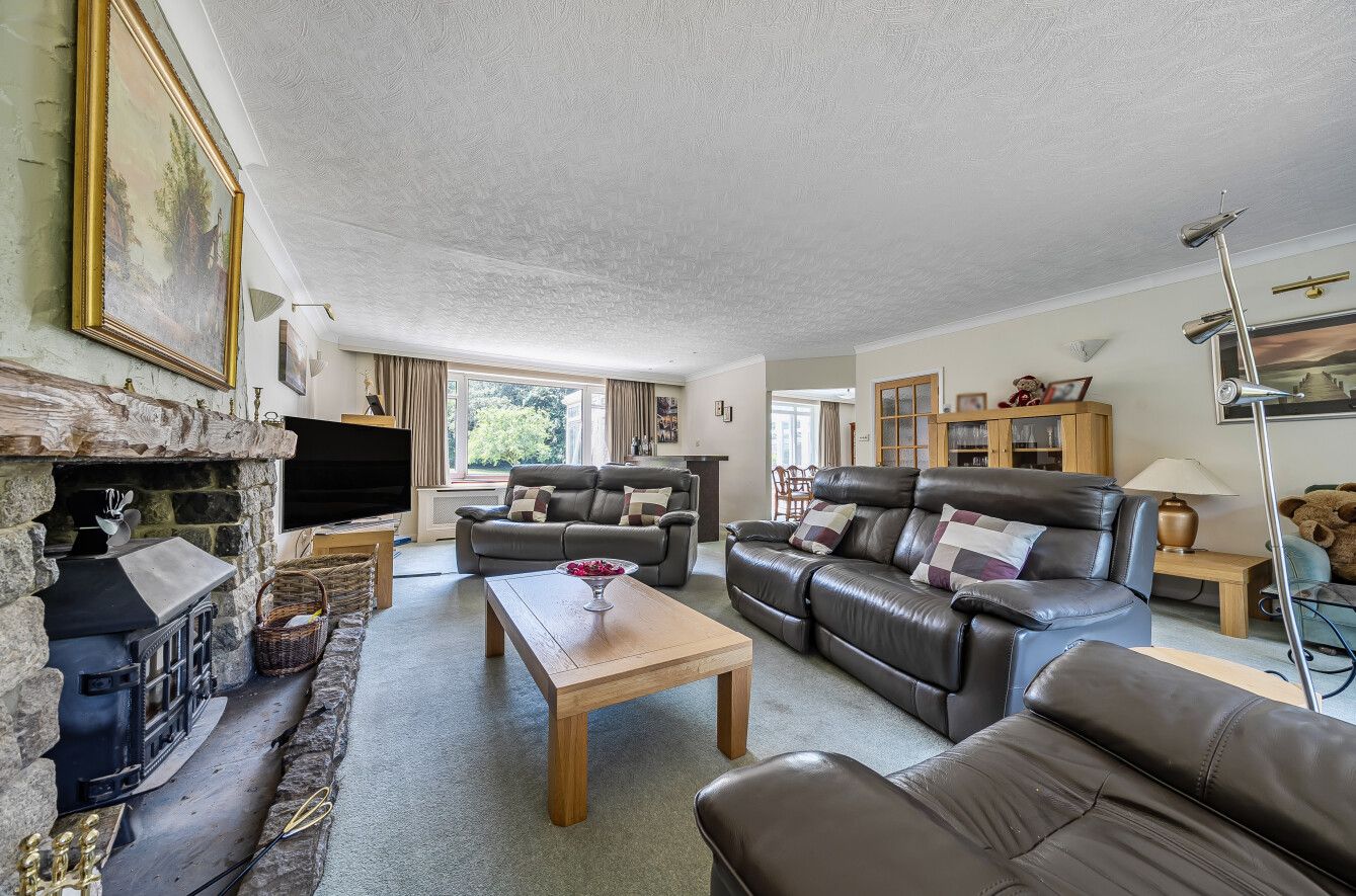 4 bedroom detached house SSTC in Knockholt - Photograph 9