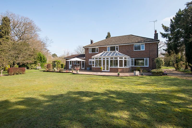 4 bedroom detached house SSTC in Knockholt - Photograph 3