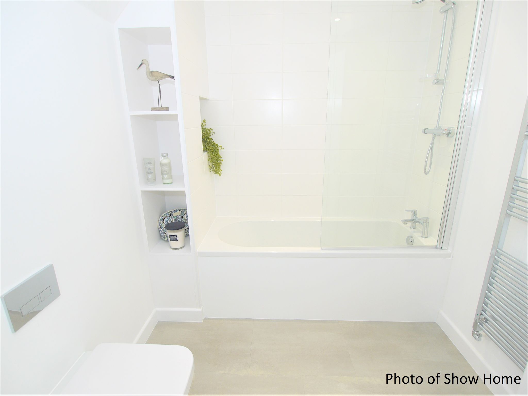 4 bedroom mid terraced house Sold in Tonbridge - Photograph 9