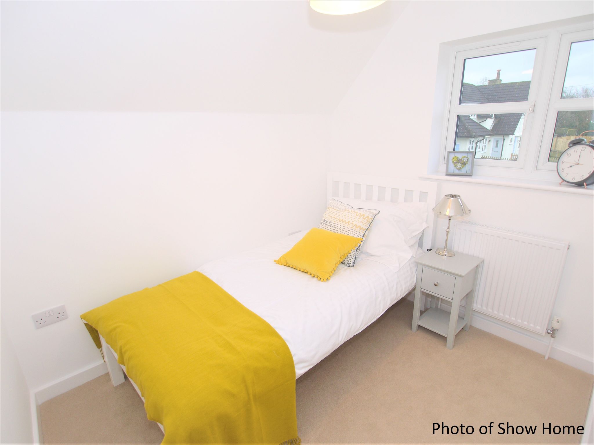 2 bedroom end terraced house Sold in Tonbridge - Photograph 9