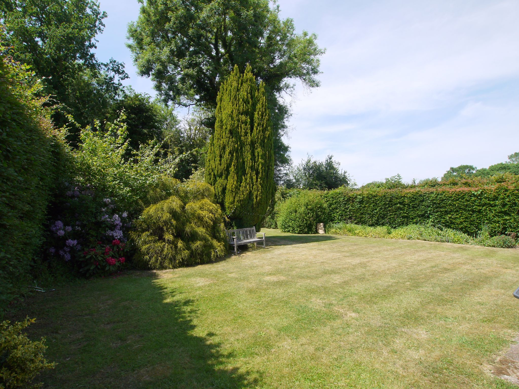 4 bedroom detached house Sold in Sevenoaks - Photograph 6