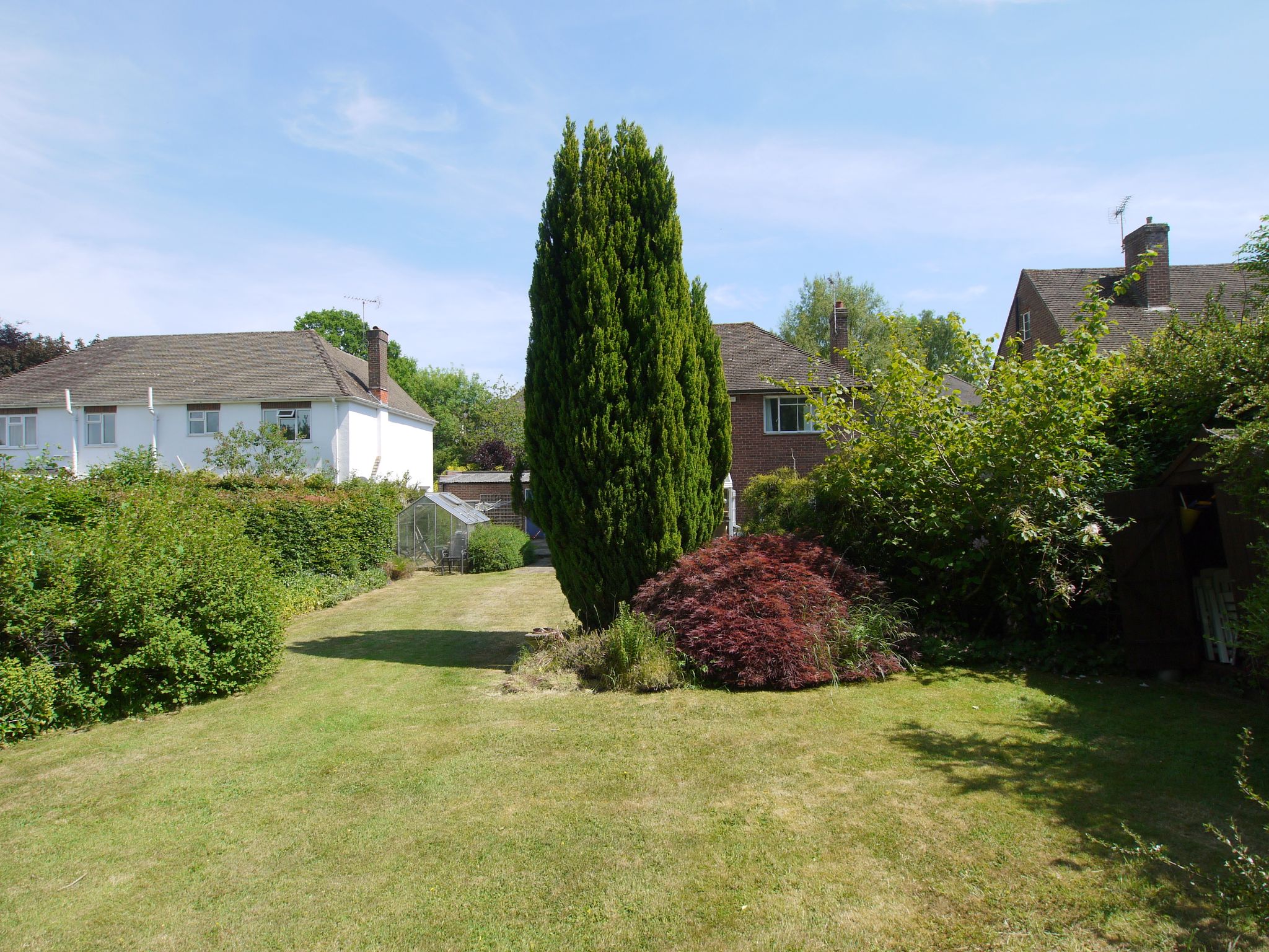 4 bedroom detached house Sold in Sevenoaks - Photograph 2