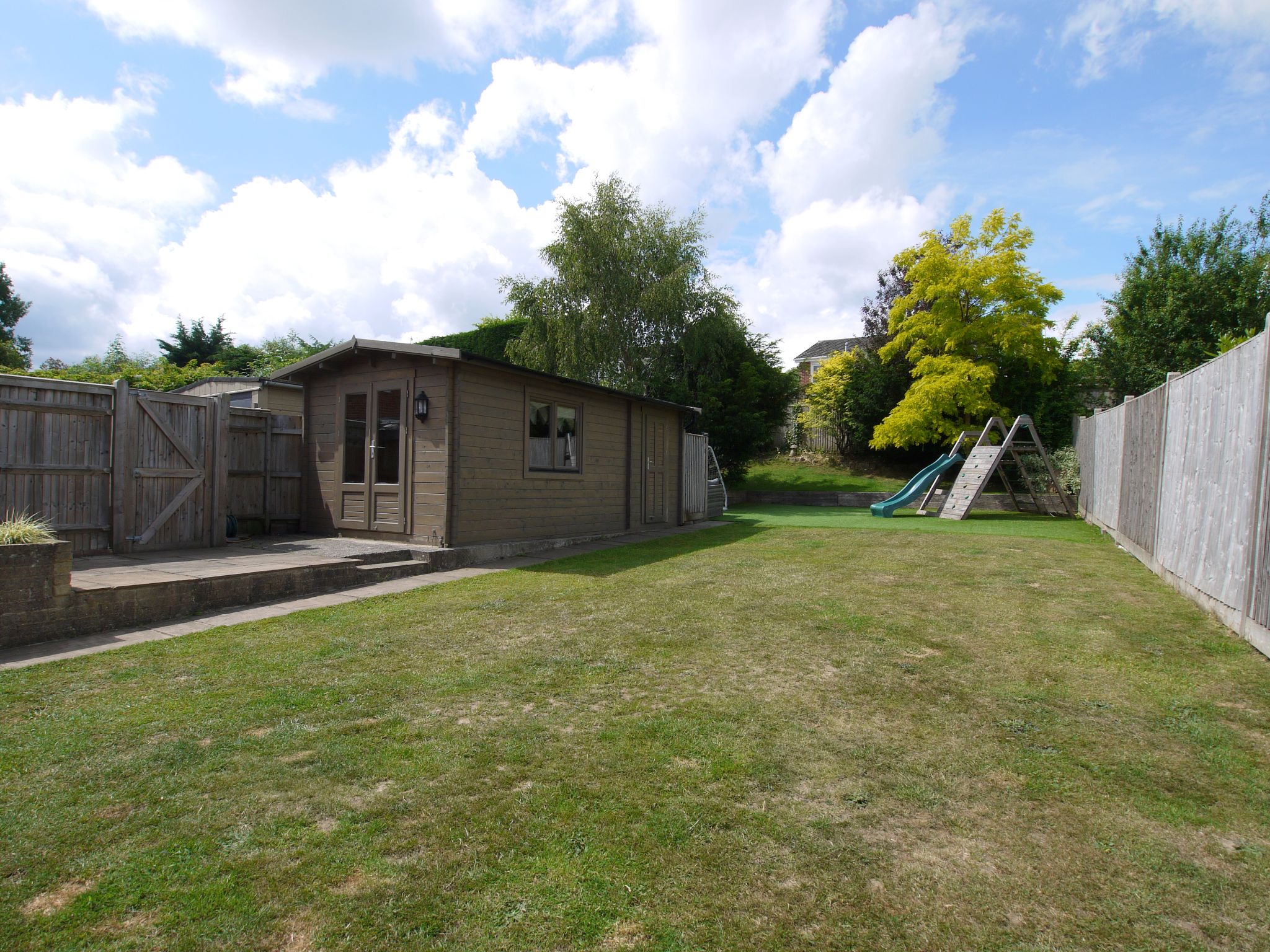 3 bedroom semi-detached house Sold in Sevenoaks - Photograph 13