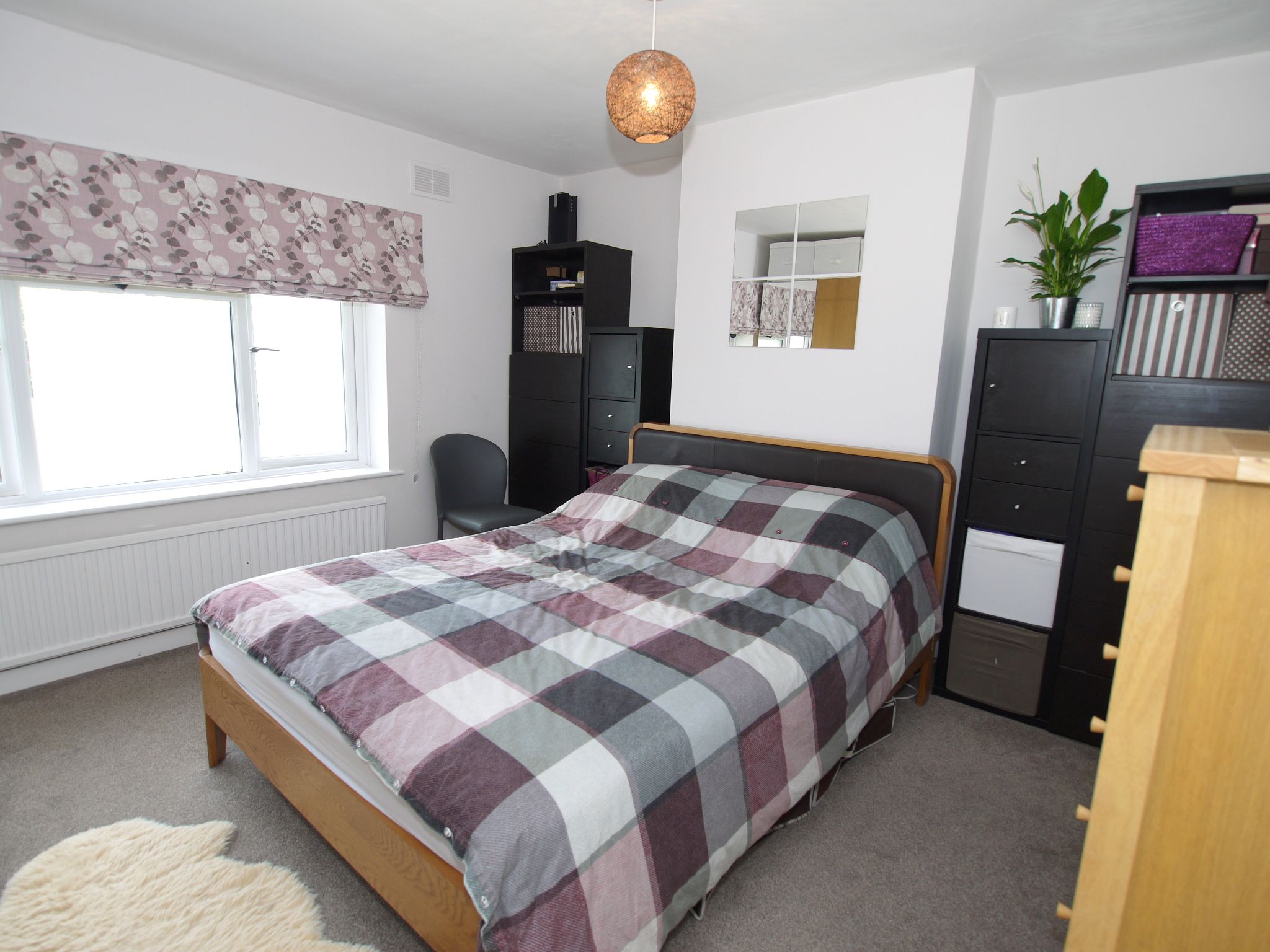 3 bedroom semi-detached house Sold in Sevenoaks - Photograph 8