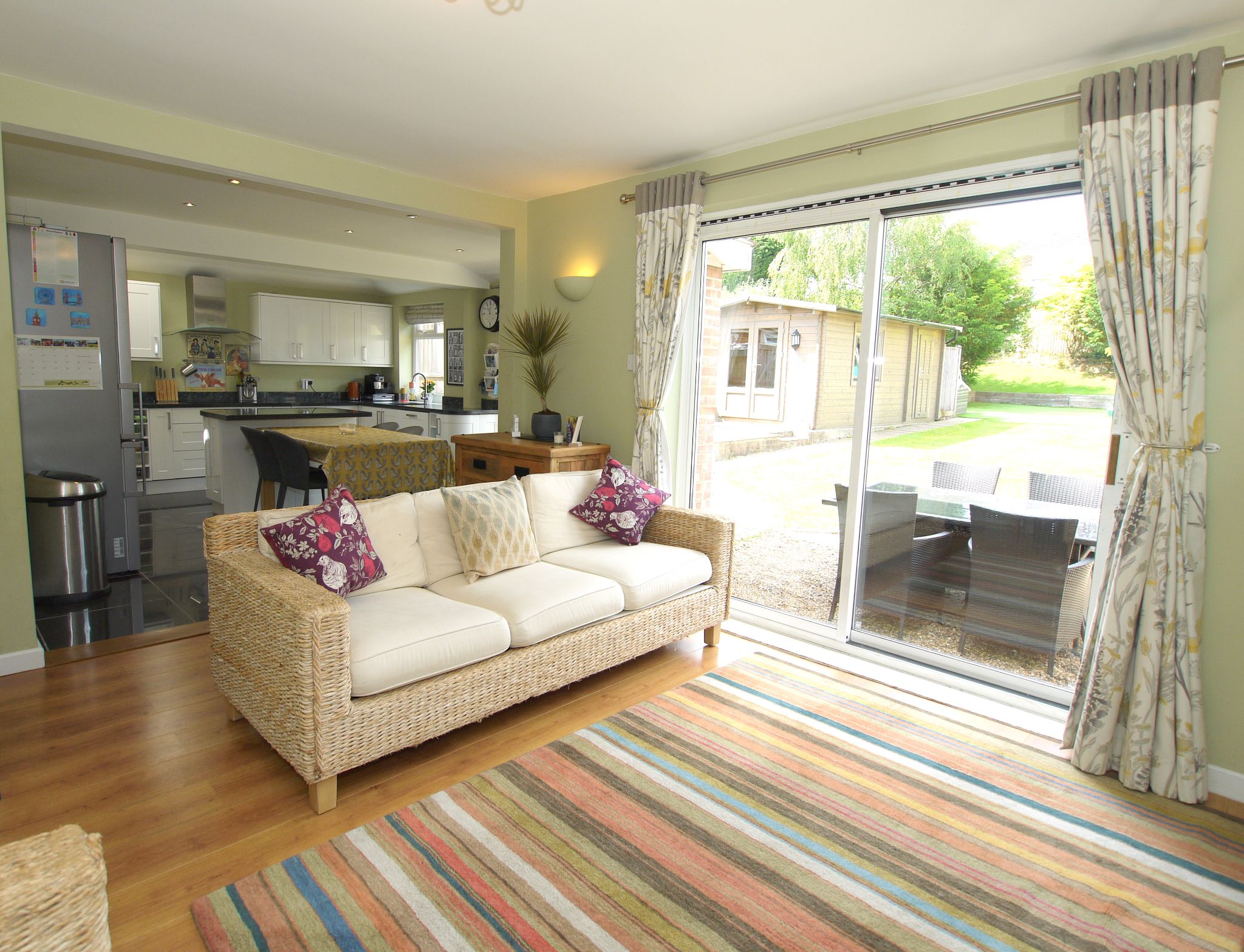 3 bedroom semi-detached house Sold in Sevenoaks - Photograph 5