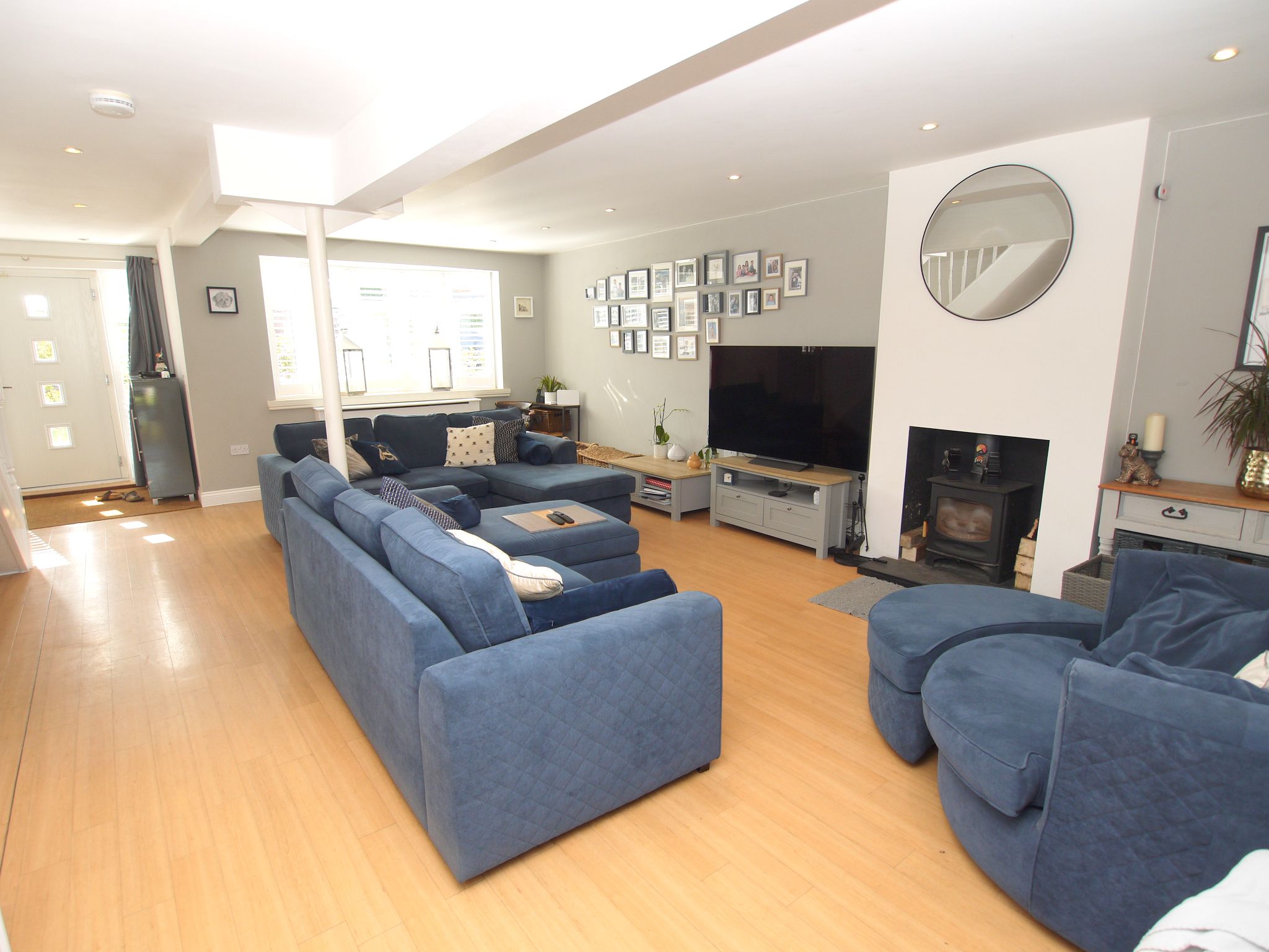4 bedroom semi-detached house For Sale in Sevenoaks - Property photograph