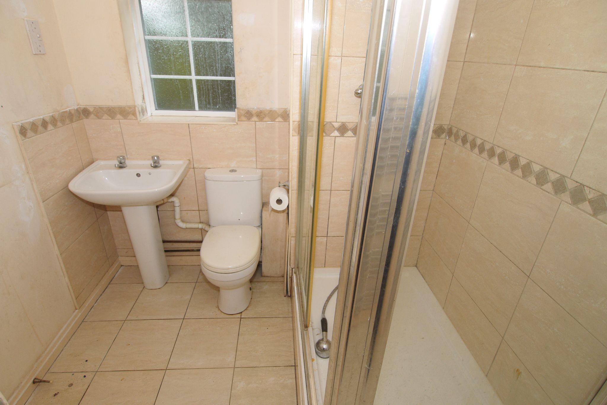 2 bedroom maisonette Sold in Sevenoaks - Photograph 6