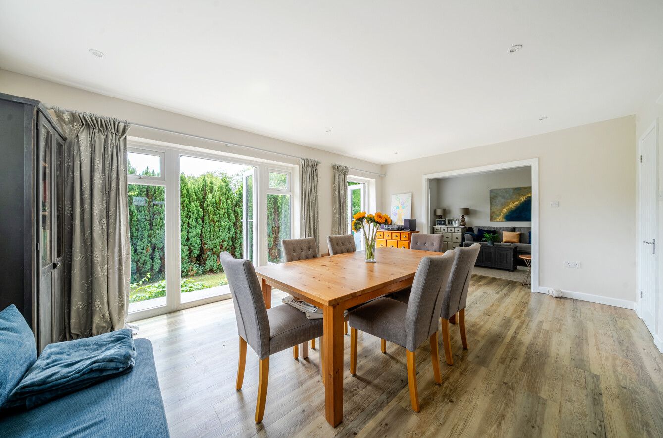 3 bedroom detached bungalow For Sale in Kemsing - Photograph 6