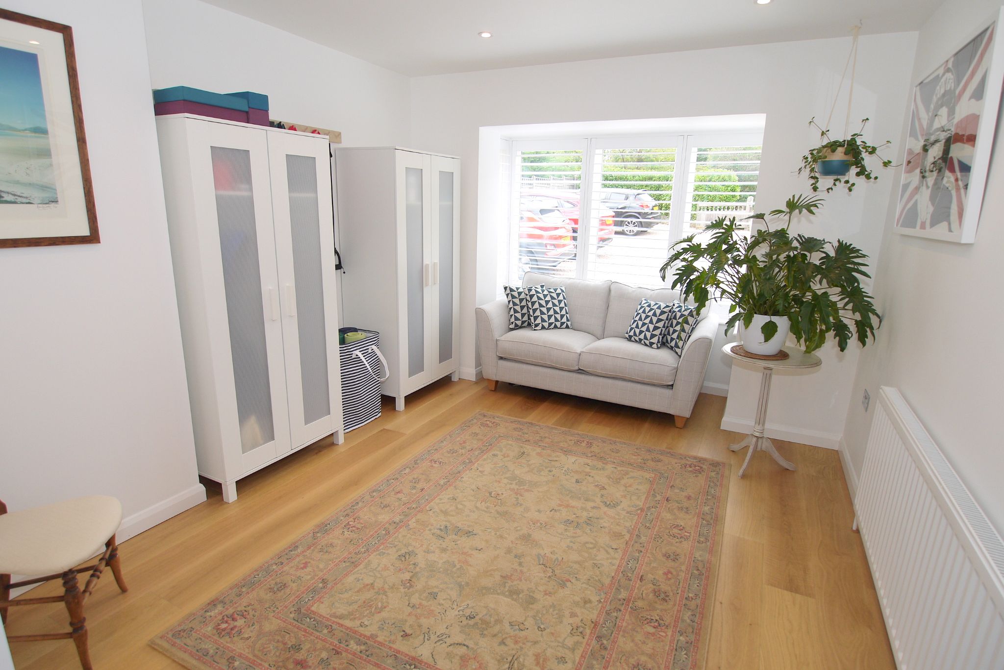 3 bedroom detached house Sold in Sevenoaks - Photograph 4