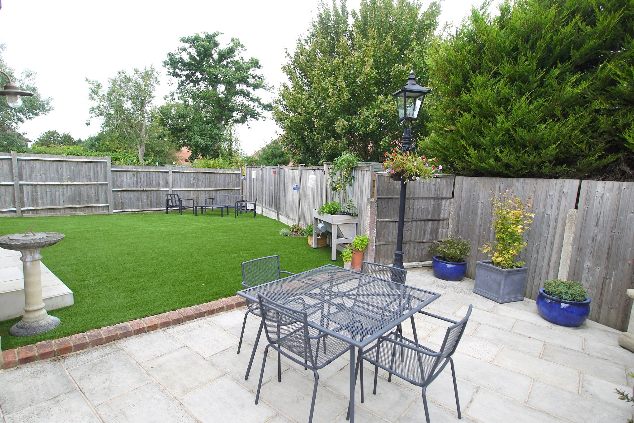 3 bedroom detached house Sold in Sevenoaks - Photograph 19