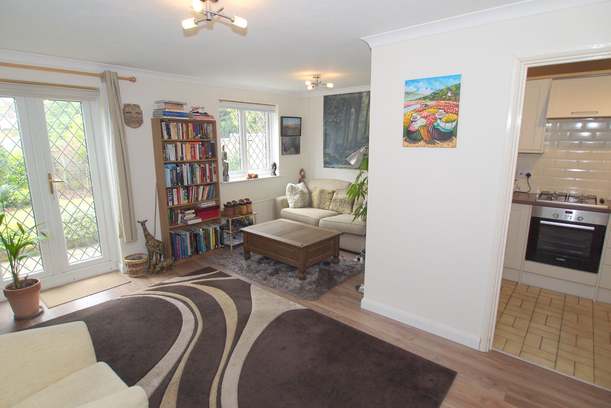 2 bedroom mid terraced house Sold in Sevenoaks - Photograph 7