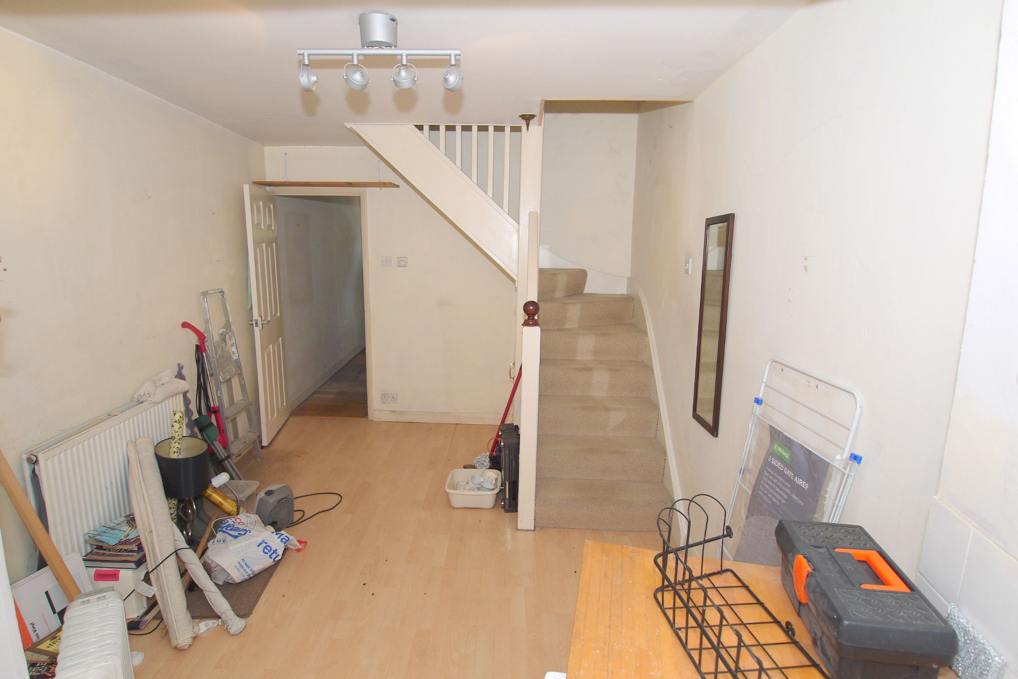 2 bedroom end terraced house Sold in Sevenoaks - Photograph 5