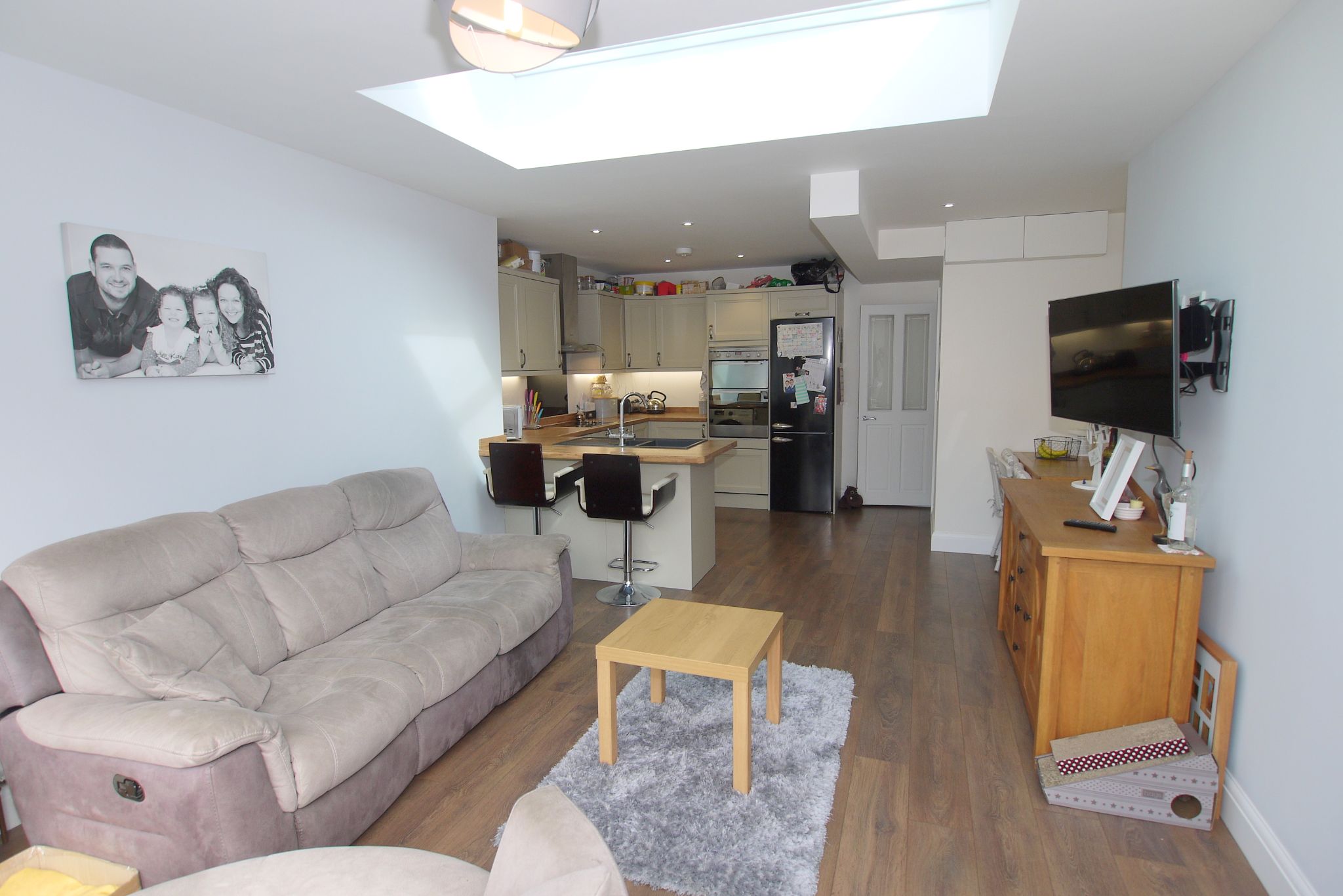 3 bedroom mid terraced house Sold in Sevenoaks - Photograph 5