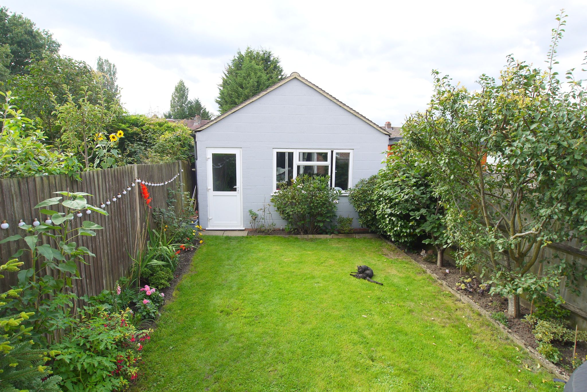 3 bedroom mid terraced house Sold in Sevenoaks - Photograph 11
