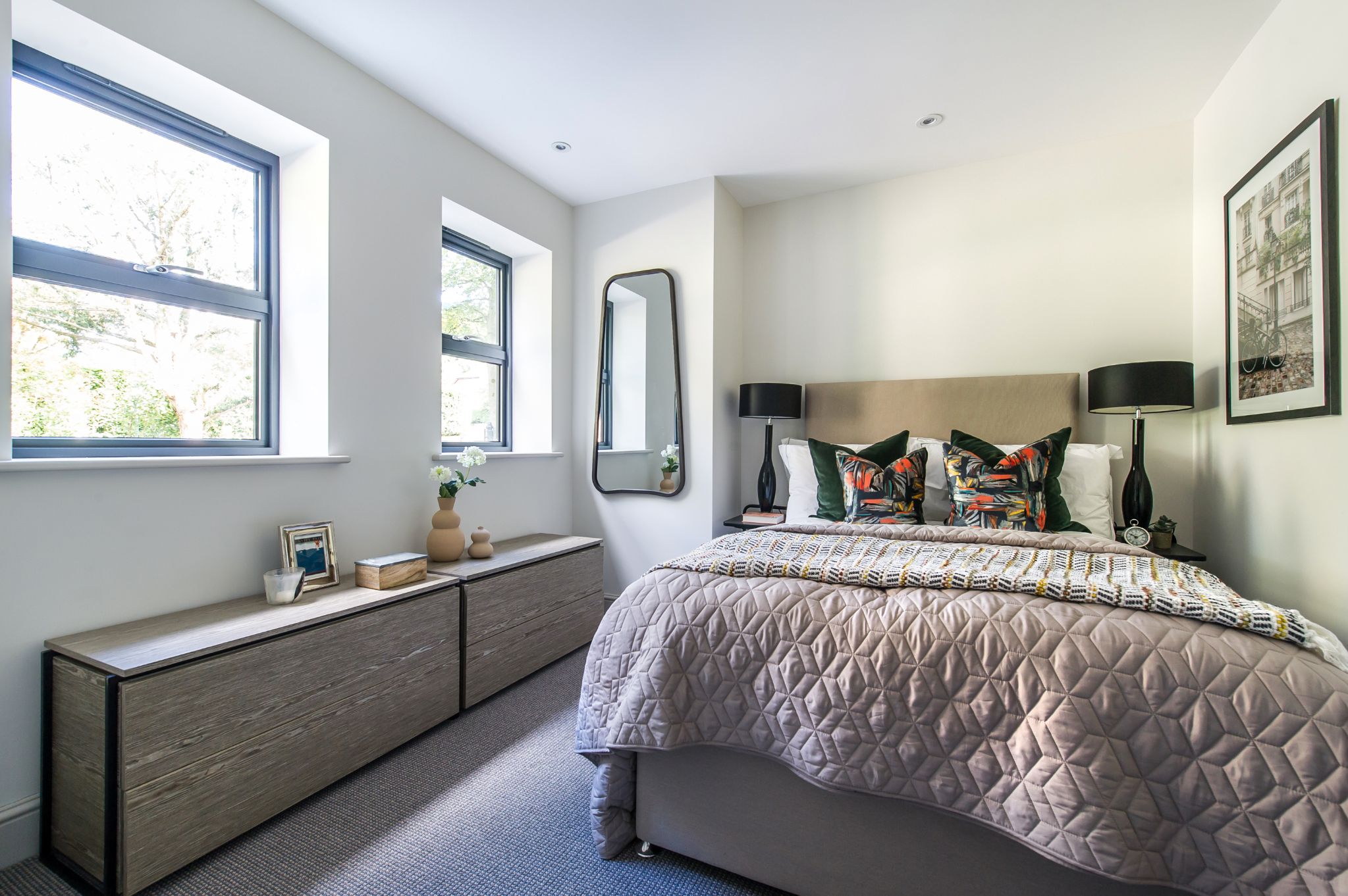 3 bedroom town house Sold in Sevenoaks - Photograph 11