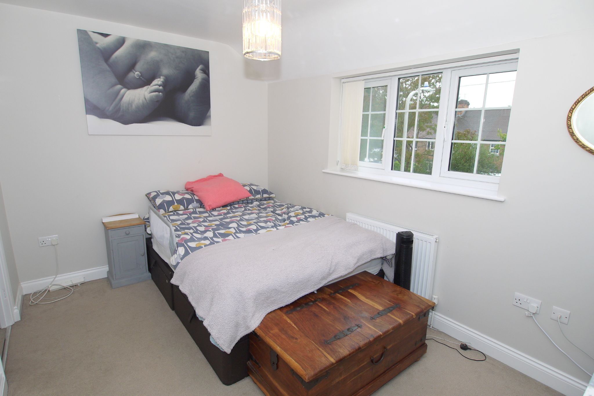 3 bedroom mid terraced house Sold in Sevenoaks - Photograph 6