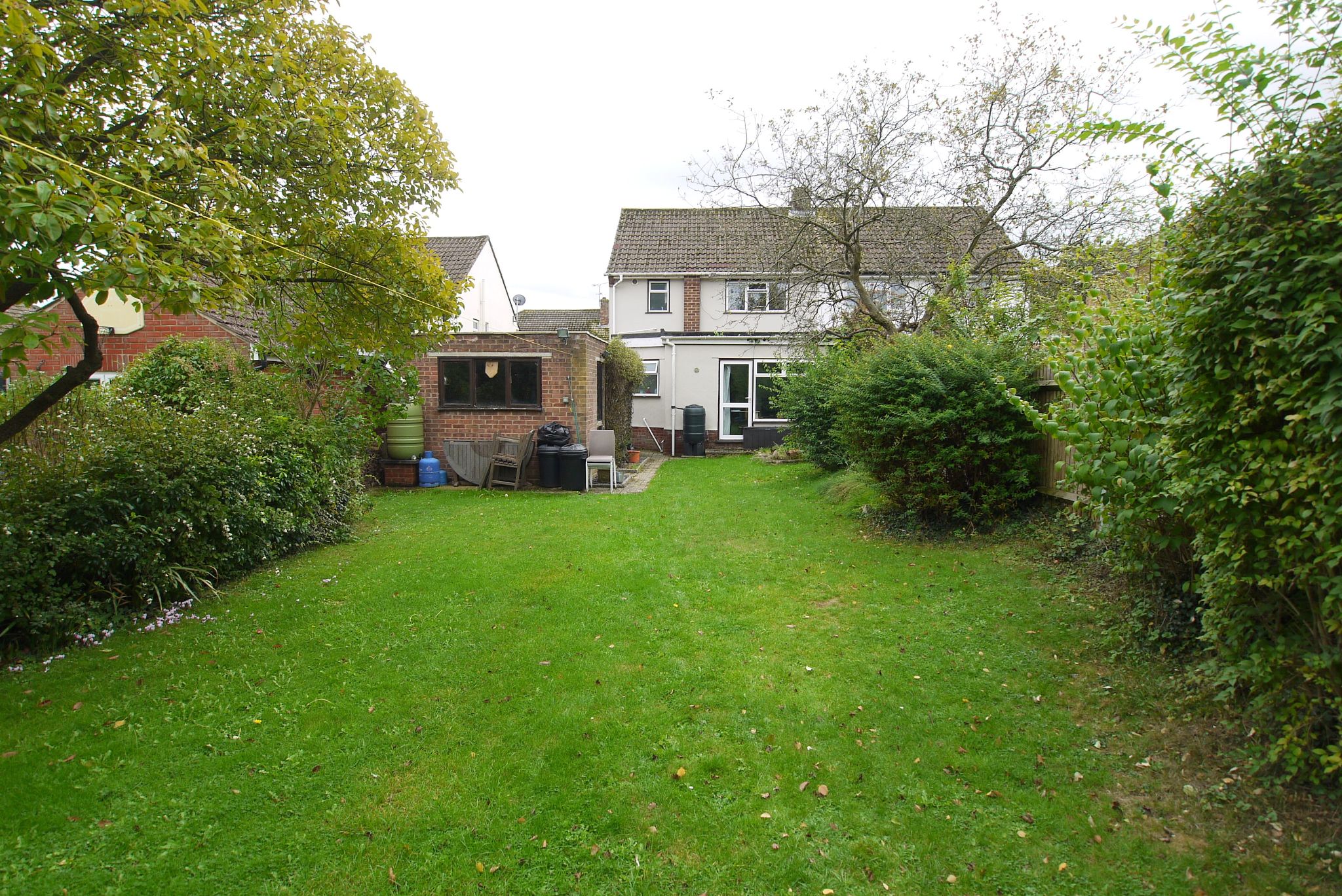 3 bedroom semi-detached house Sold in Sevenoaks - Photograph 10