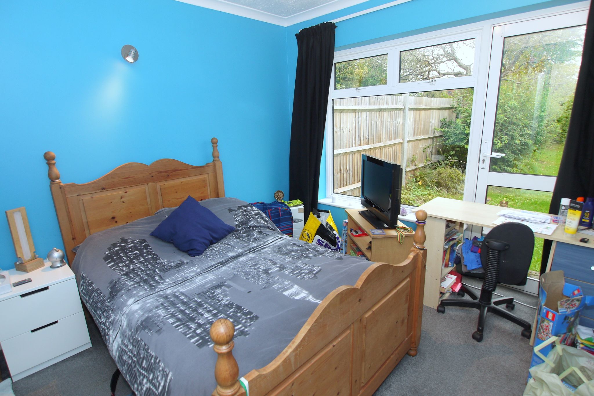 3 bedroom semi-detached house Sold in Sevenoaks - Photograph 6
