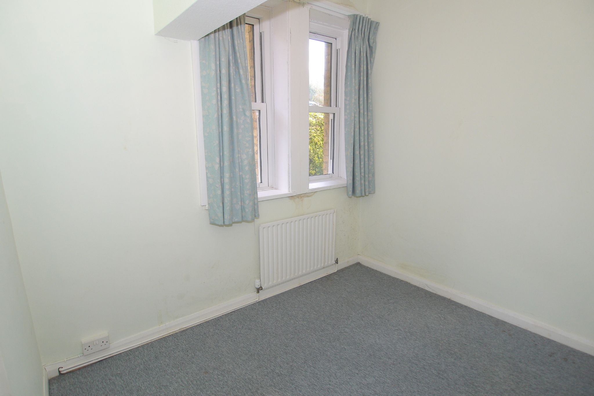 2 bedroom ground floor Sold in Sevenoaks - Photograph 7