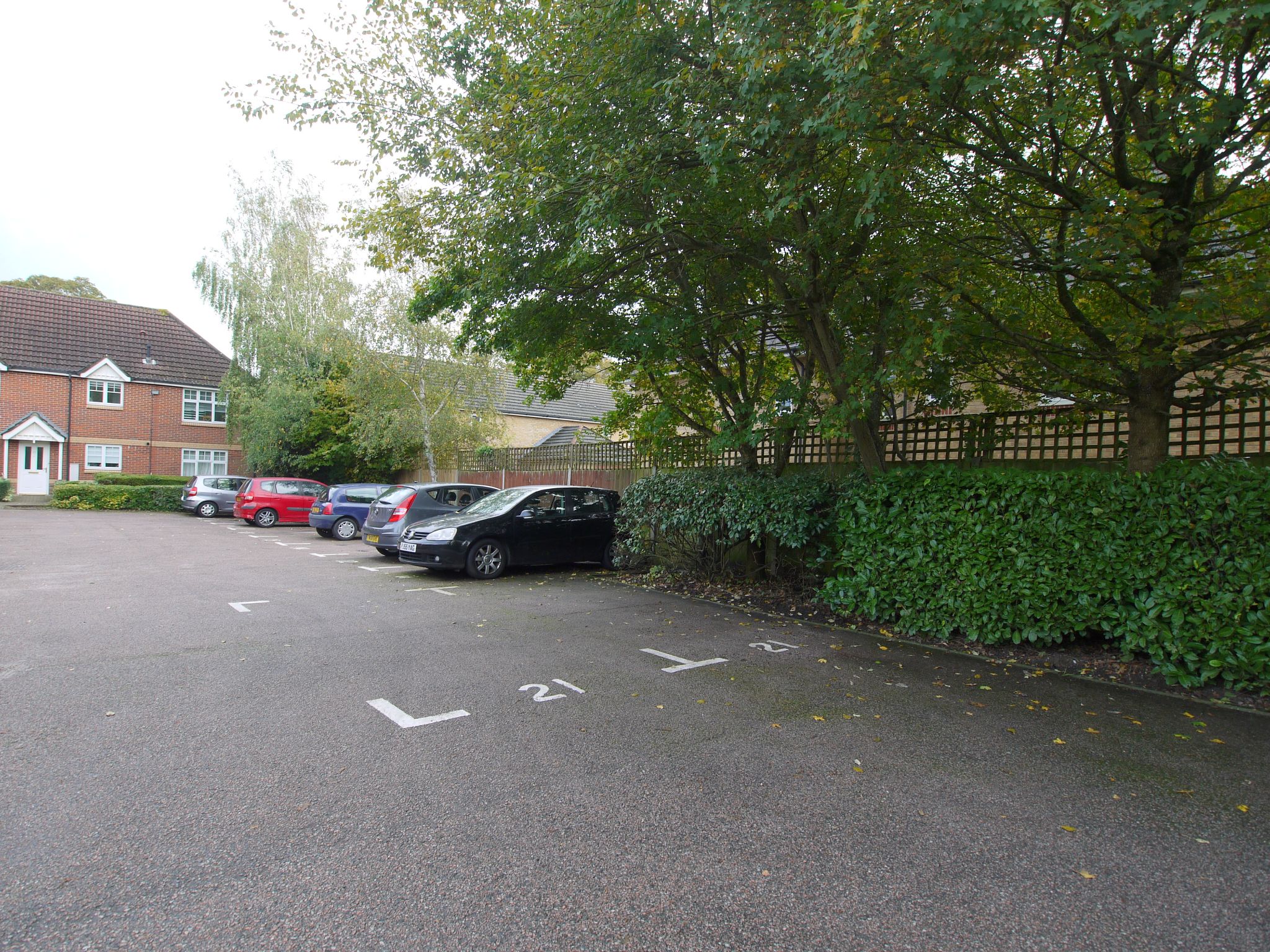 2 bedroom apartment Sold in Dunton Green - Photograph 9