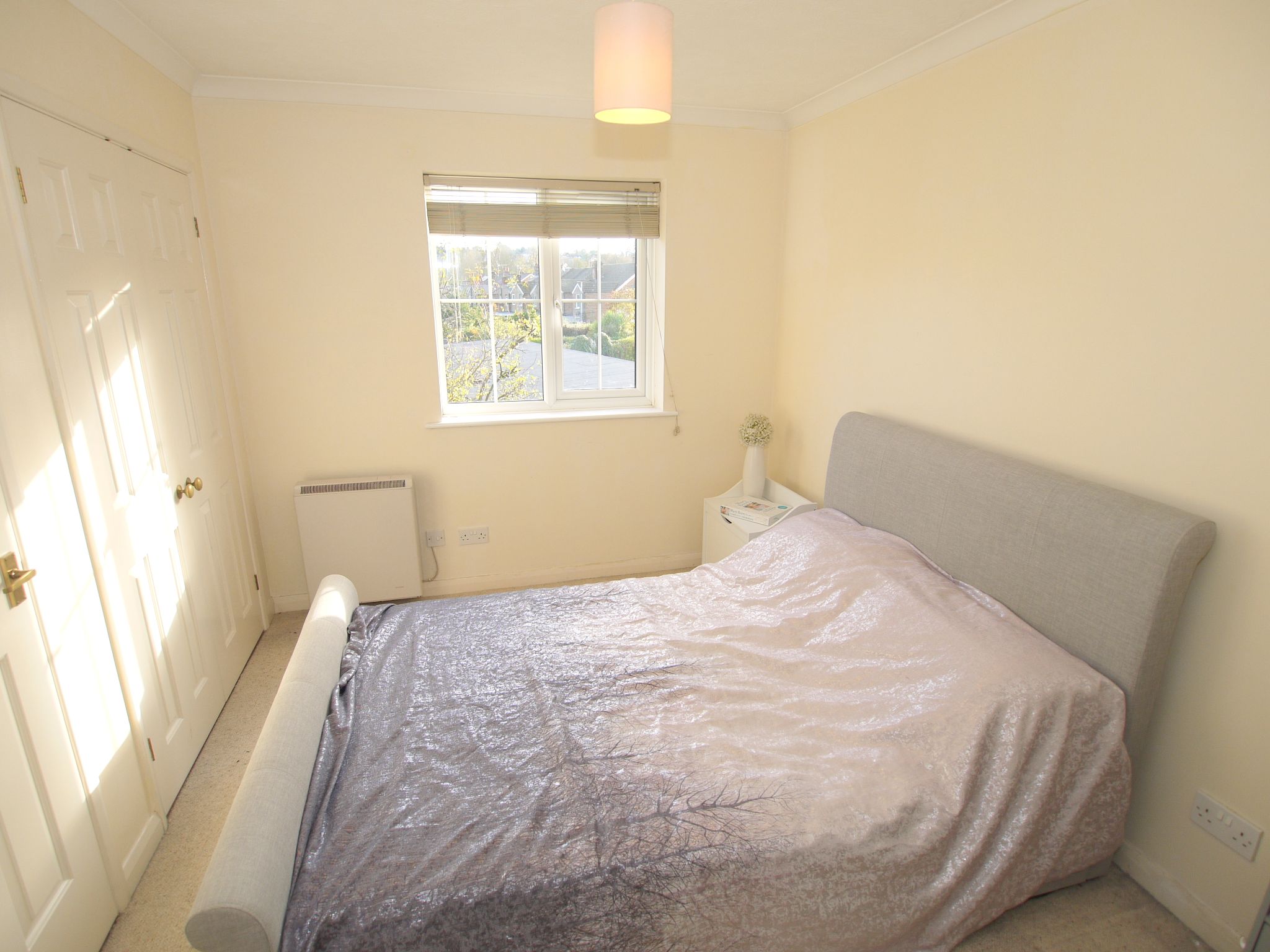 1 bedroom flat Sold in Sevenoaks - Photograph 4