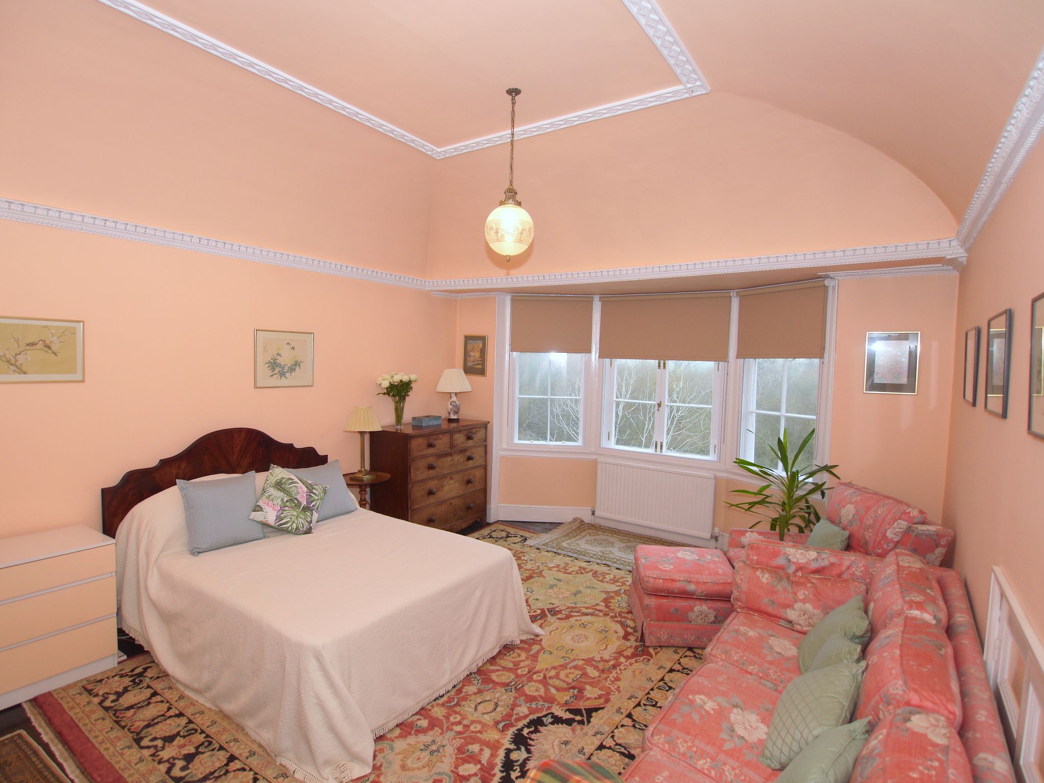 5 bedroom semi-detached house Sold in Sundridge - Photograph 11