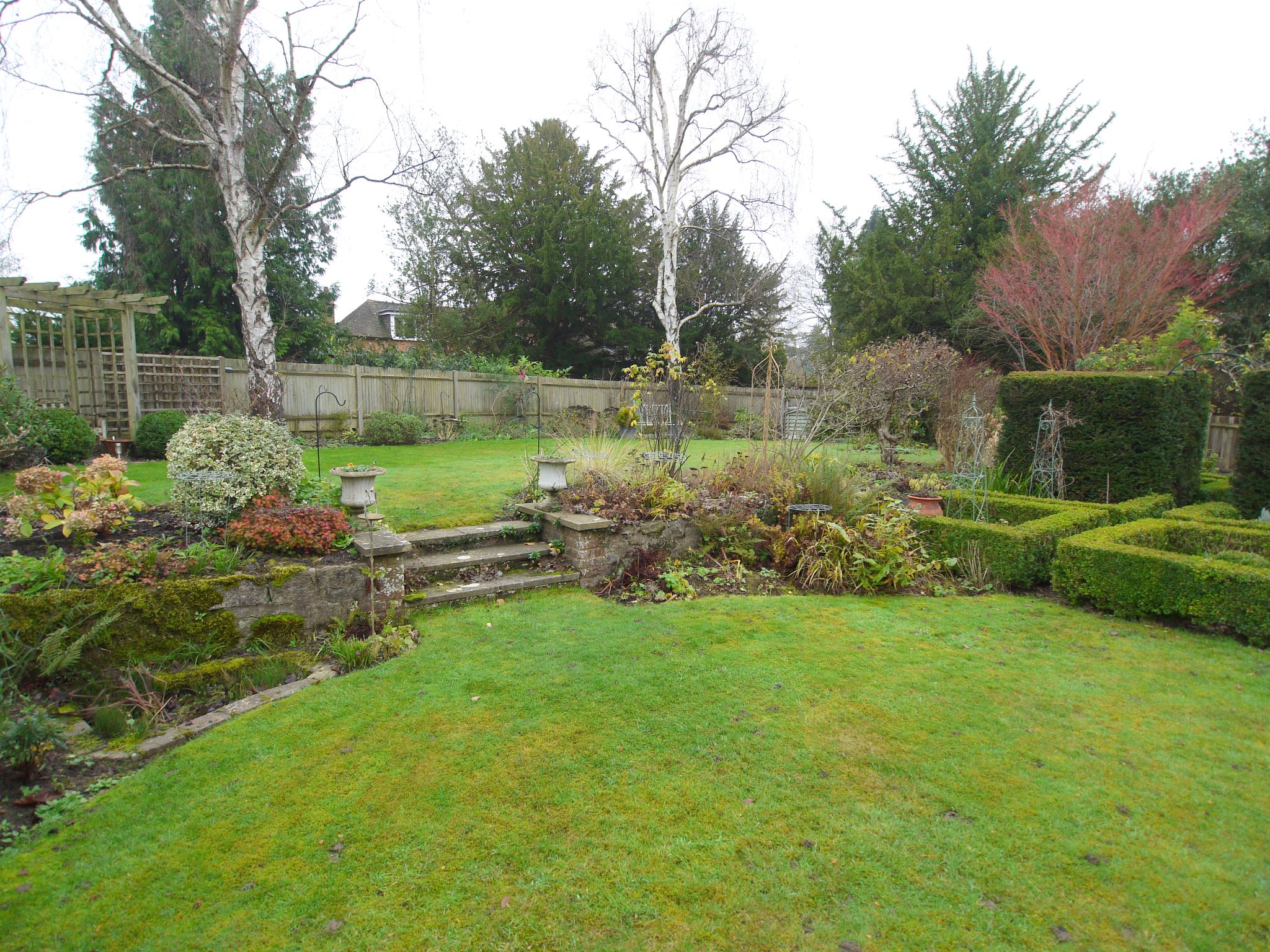 5 bedroom semi-detached house Sold in Sundridge - Photograph 17