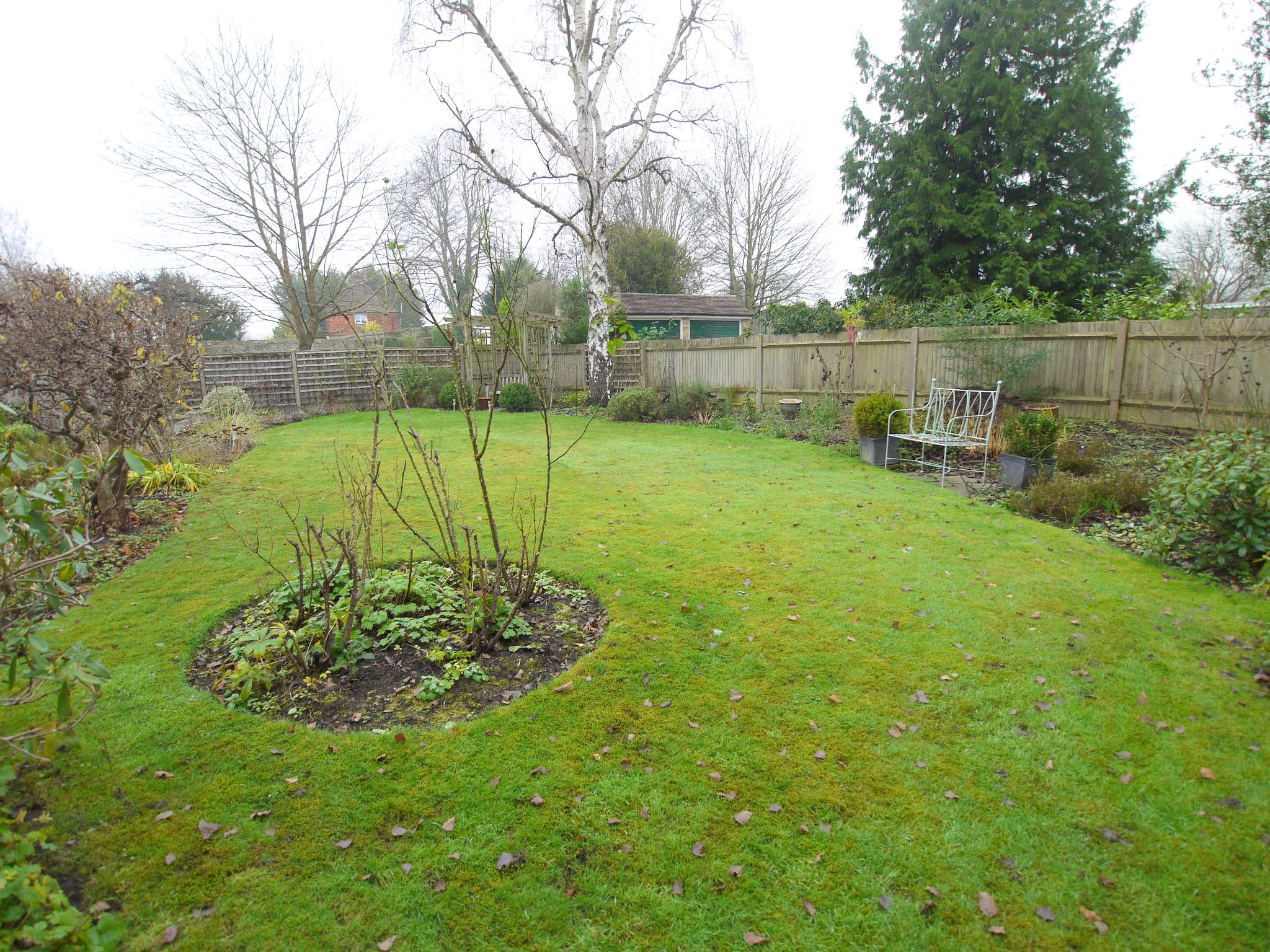 5 bedroom semi-detached house Sold in Sundridge - Photograph 18
