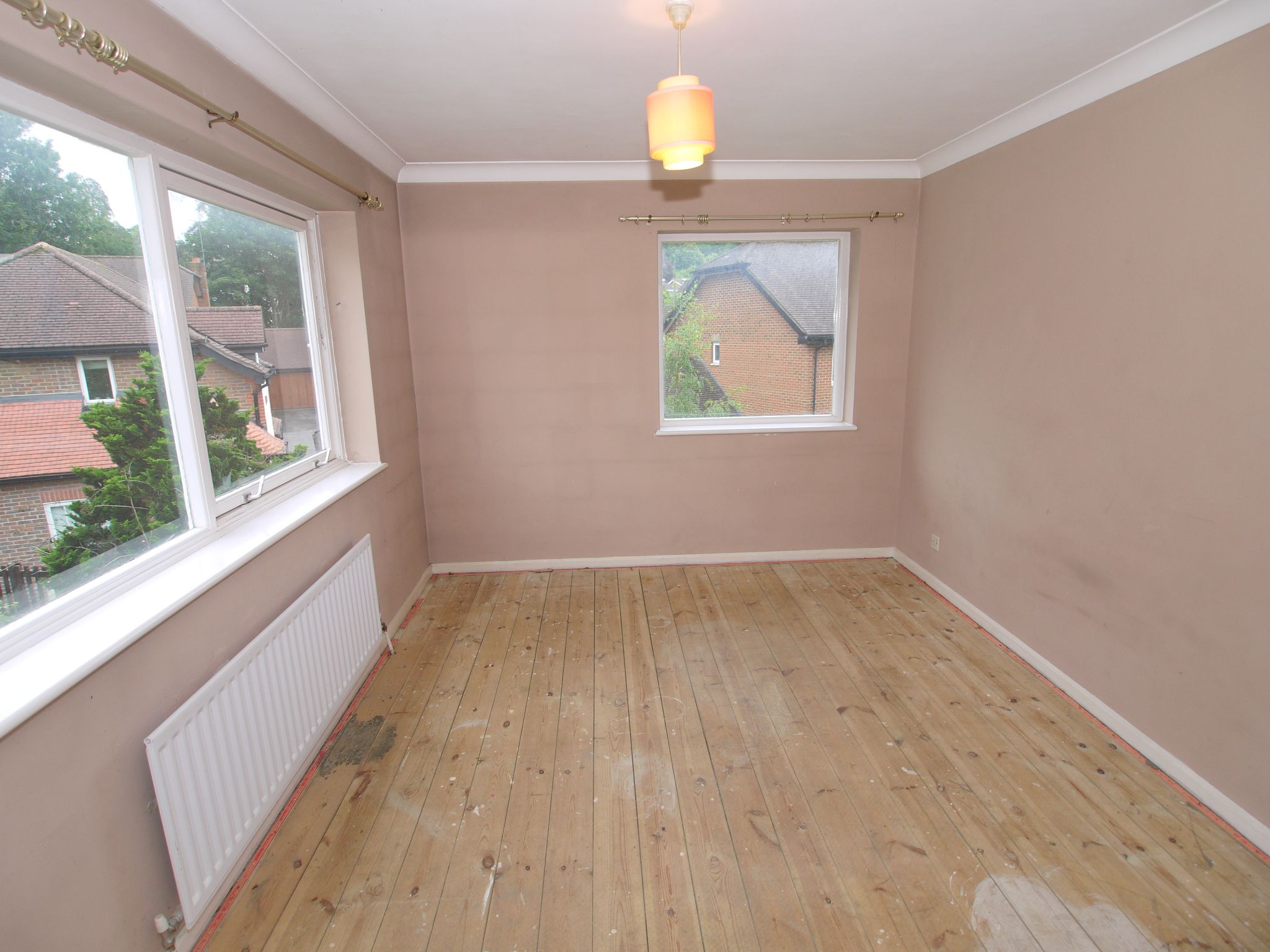 4 bedroom detached house Sold in Sevenoaks - Photograph 5